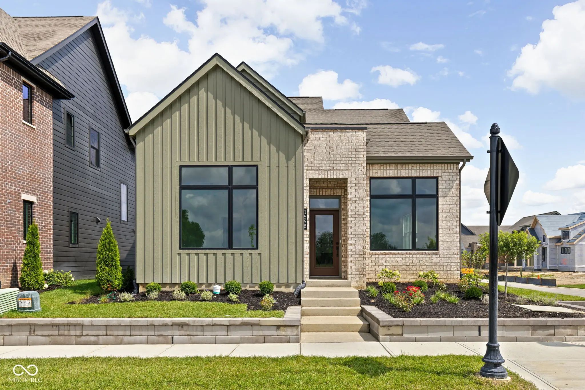 1558 Rochester Drive, Westfield