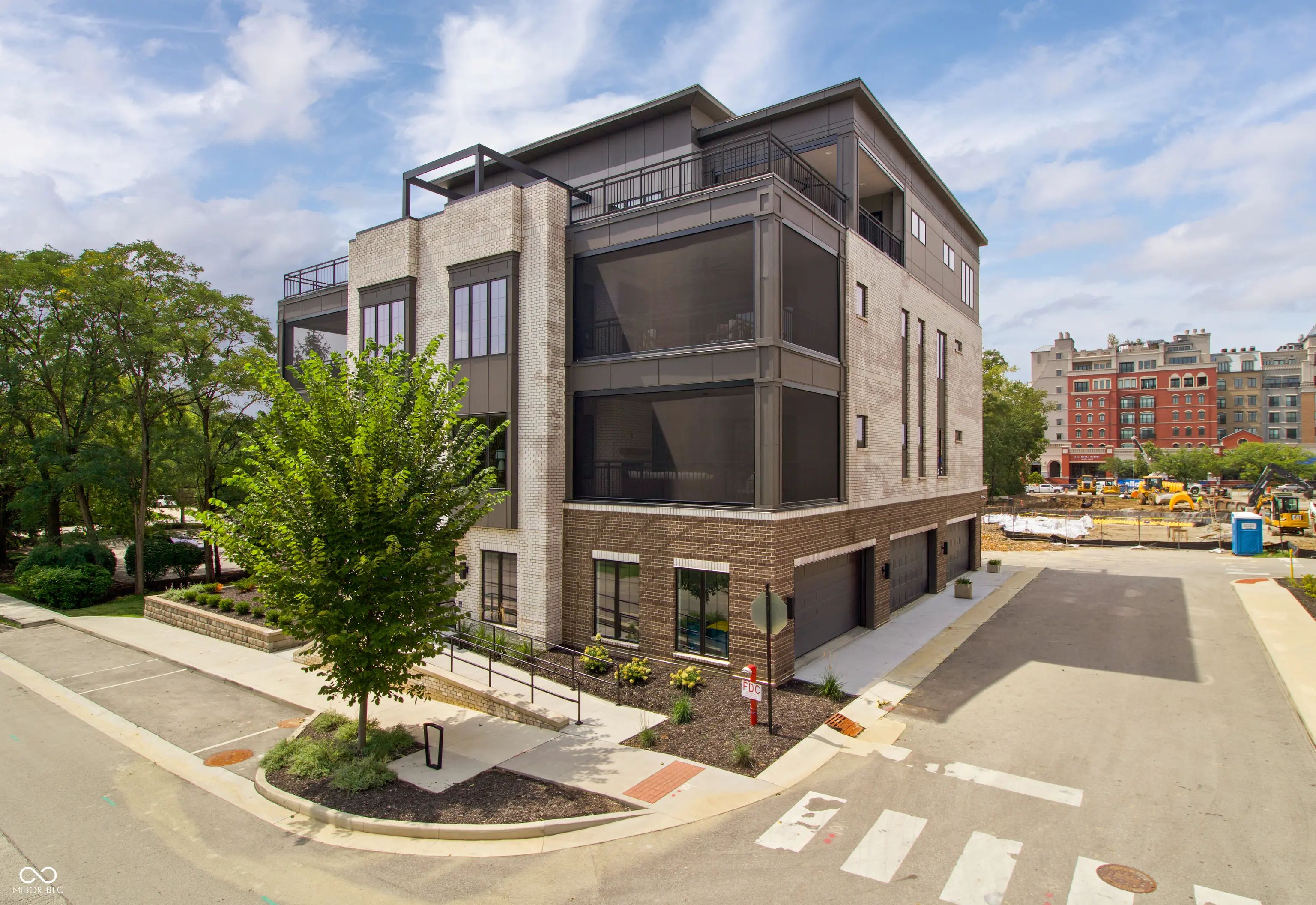 728 N Pawnee Road Suite 200, Carmel