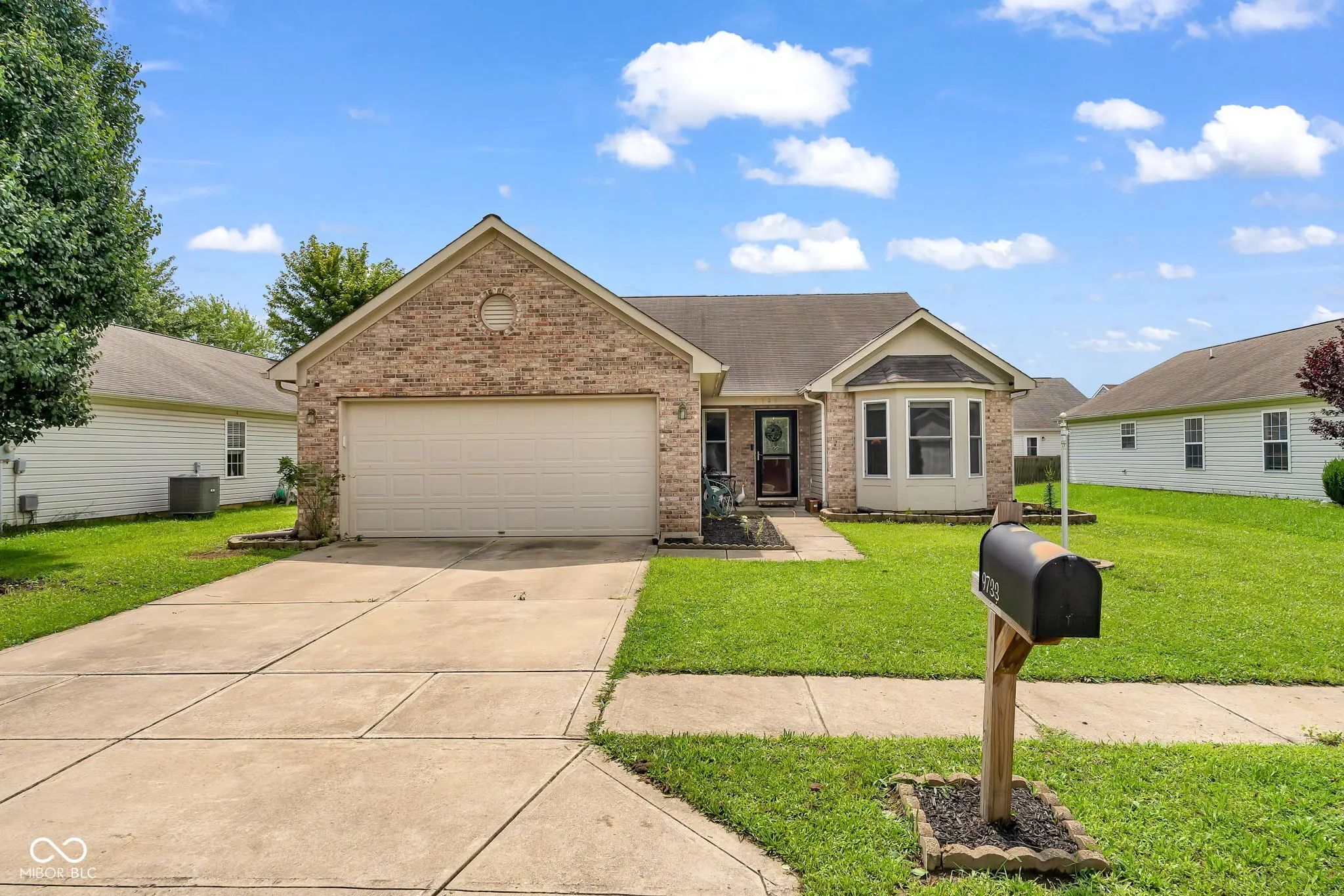 Photo of 9733 Centennial Court Avon, IN 46123