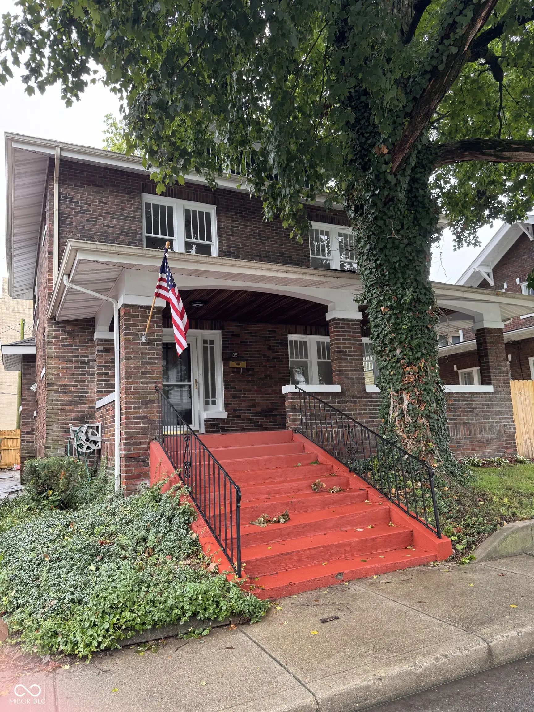 35 E King Street, Franklin