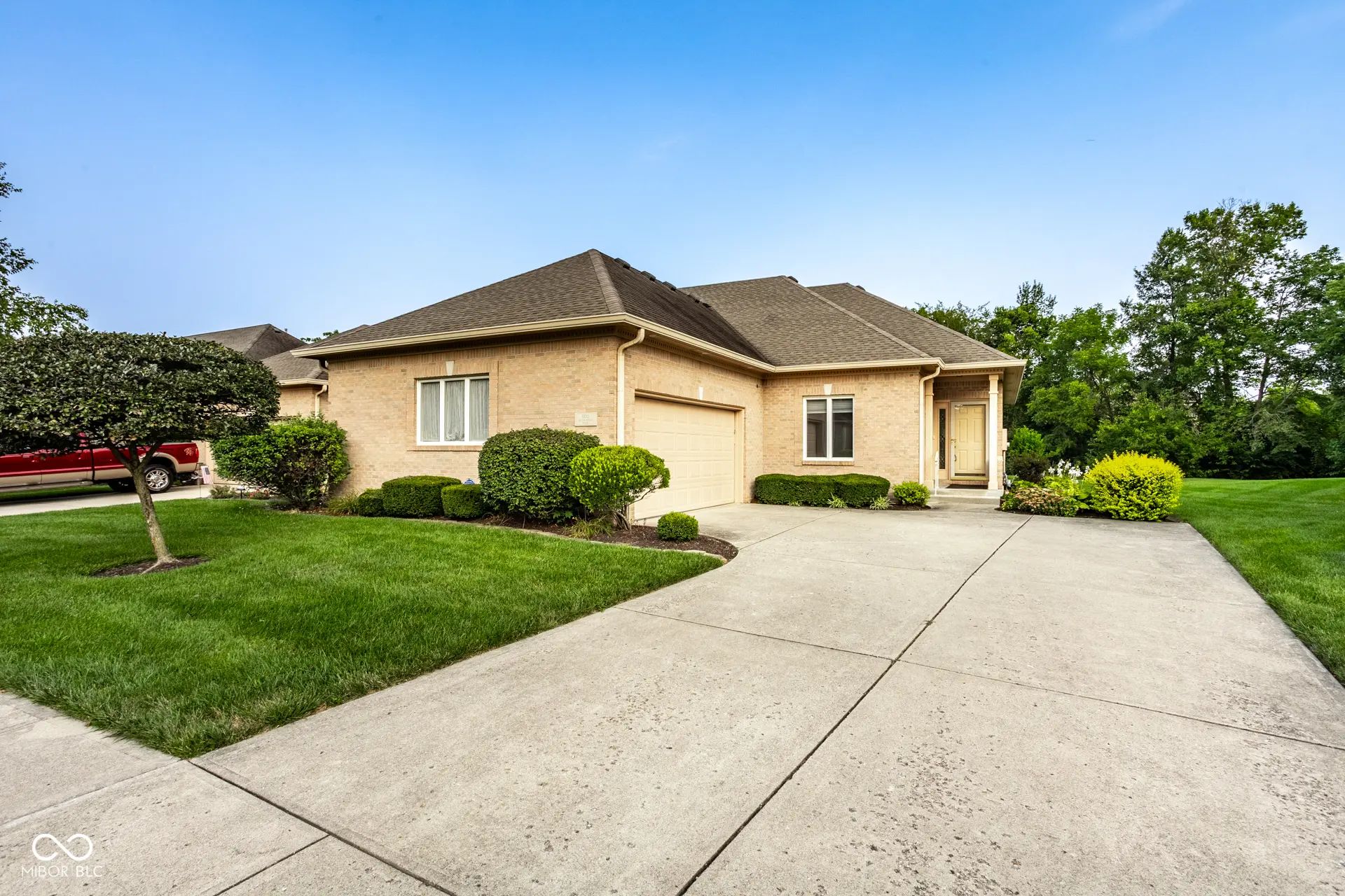 1392 Heron Ridge, Greenwood