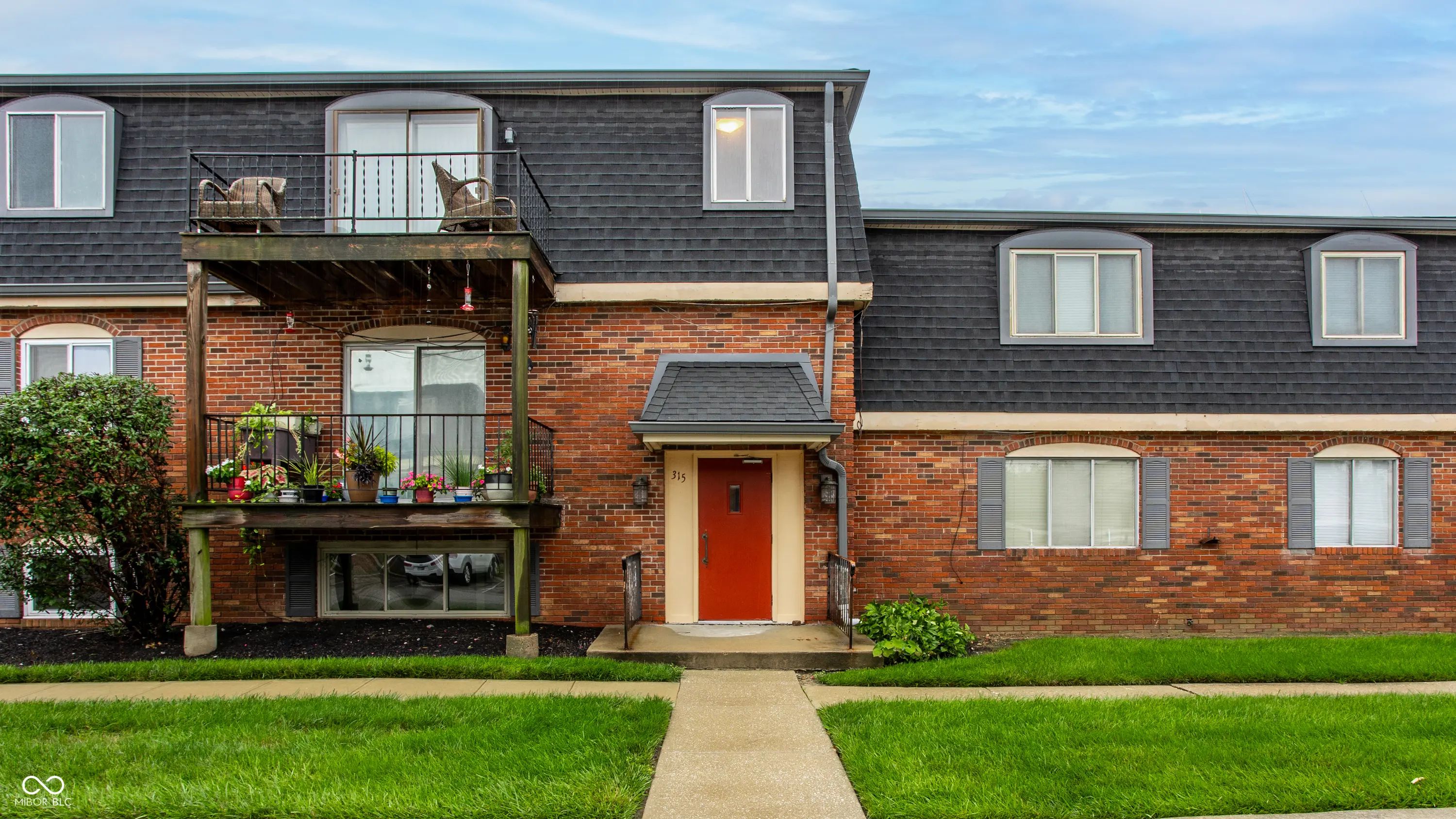 Photo of 315 Elmead Court 3017 Greenwood, IN 46142