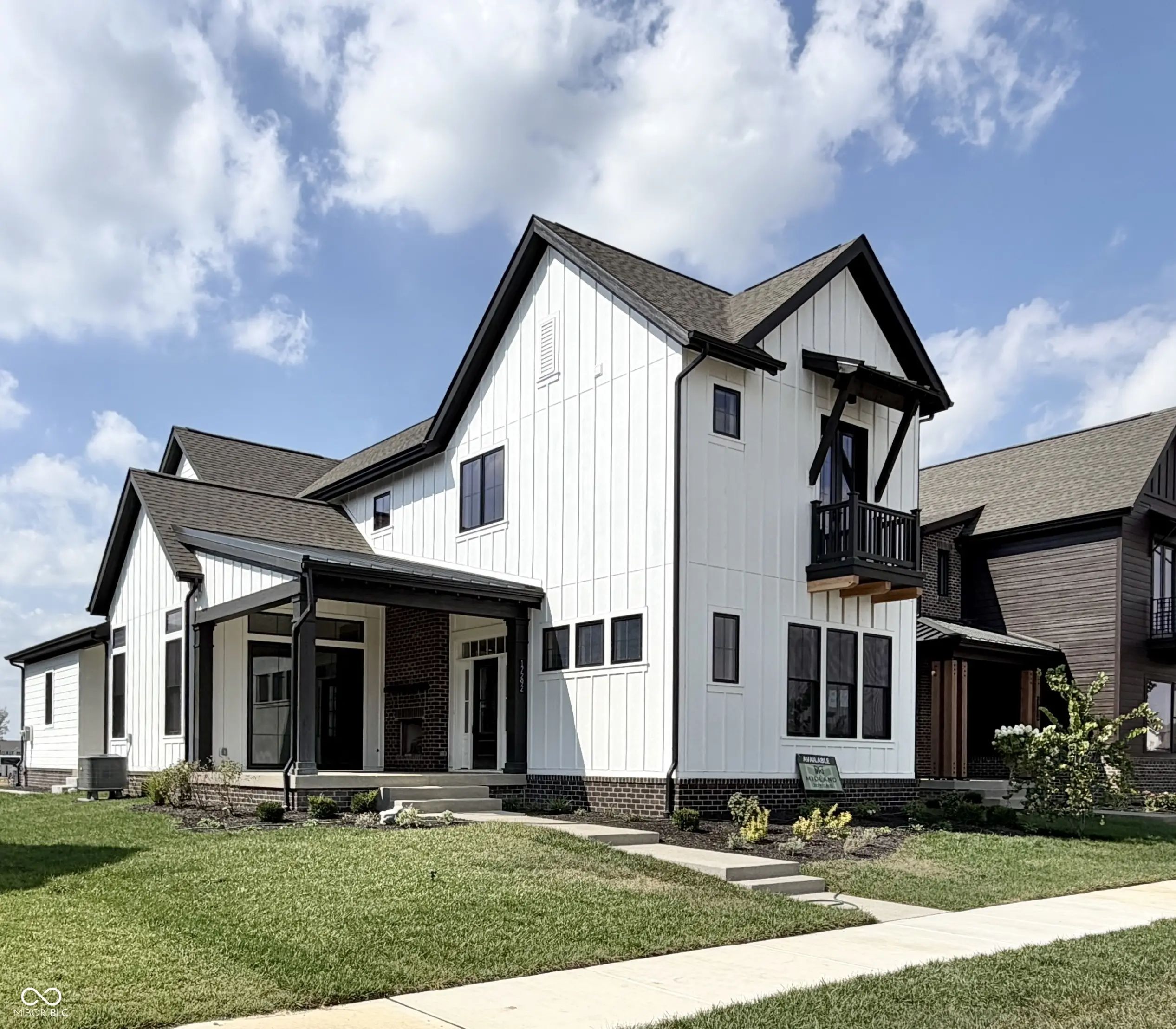 17292 Newton Main Street, Westfield