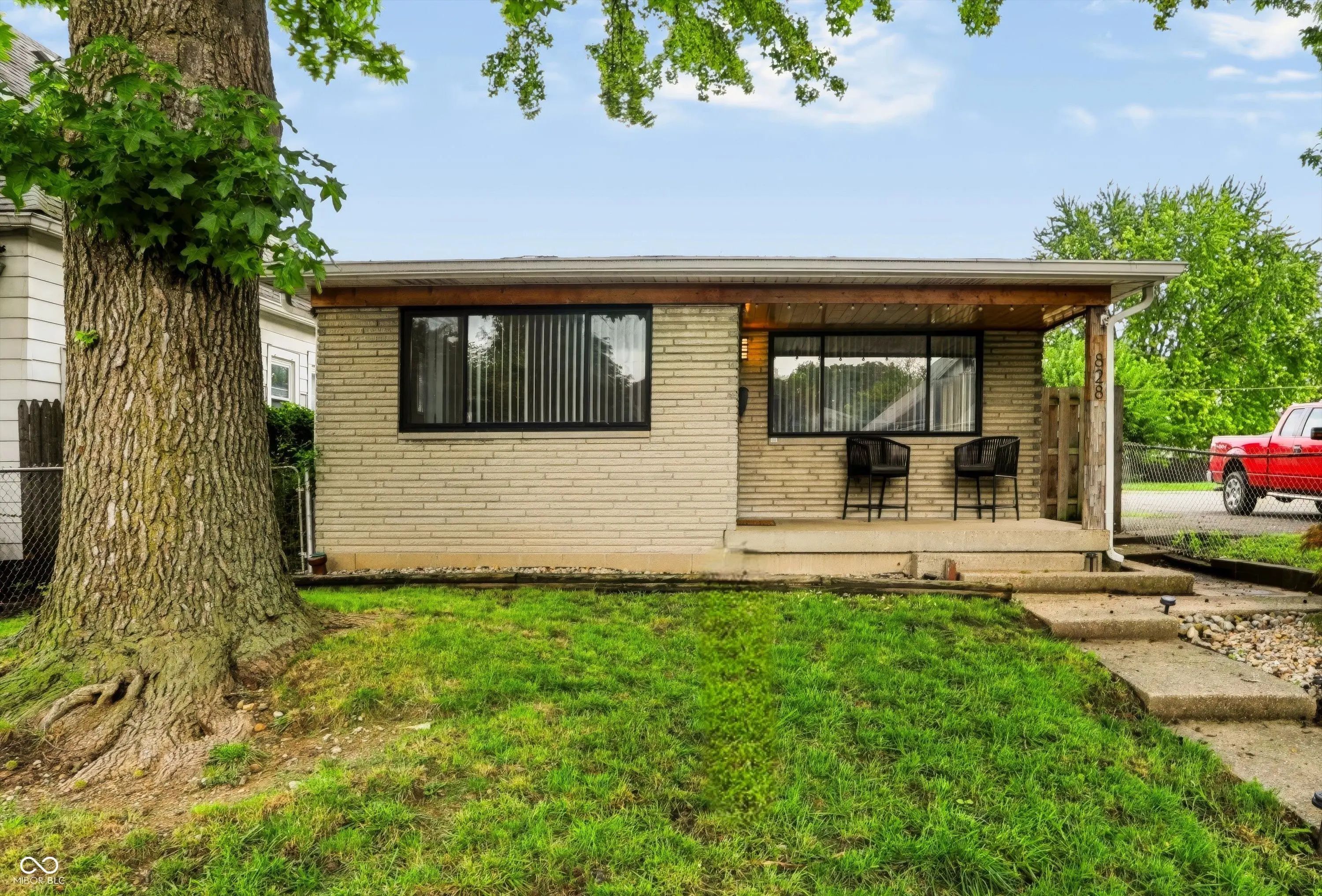 828 Cottage Avenue, Indianapolis