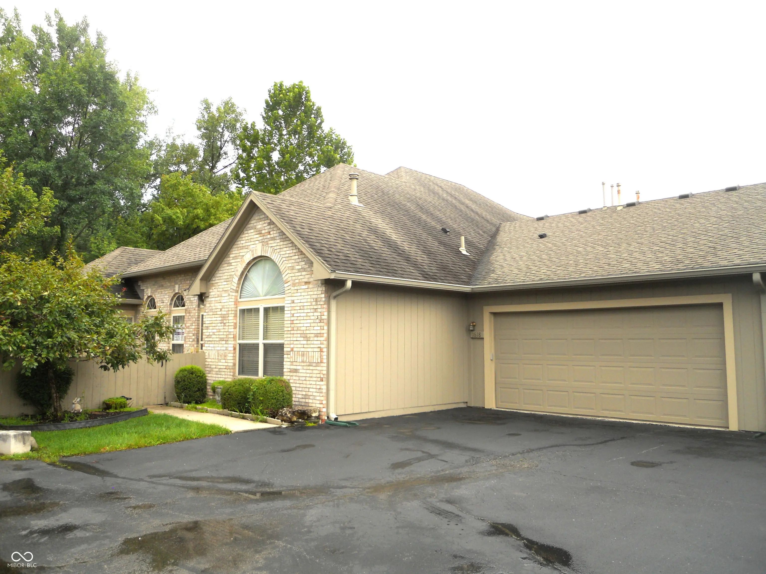 1618 Briarstone Way, Indianapolis
