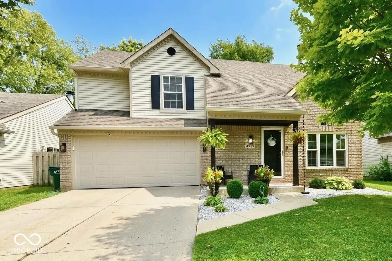 Photo of 4933 Aspen Crest Lane Indianapolis, IN 46254