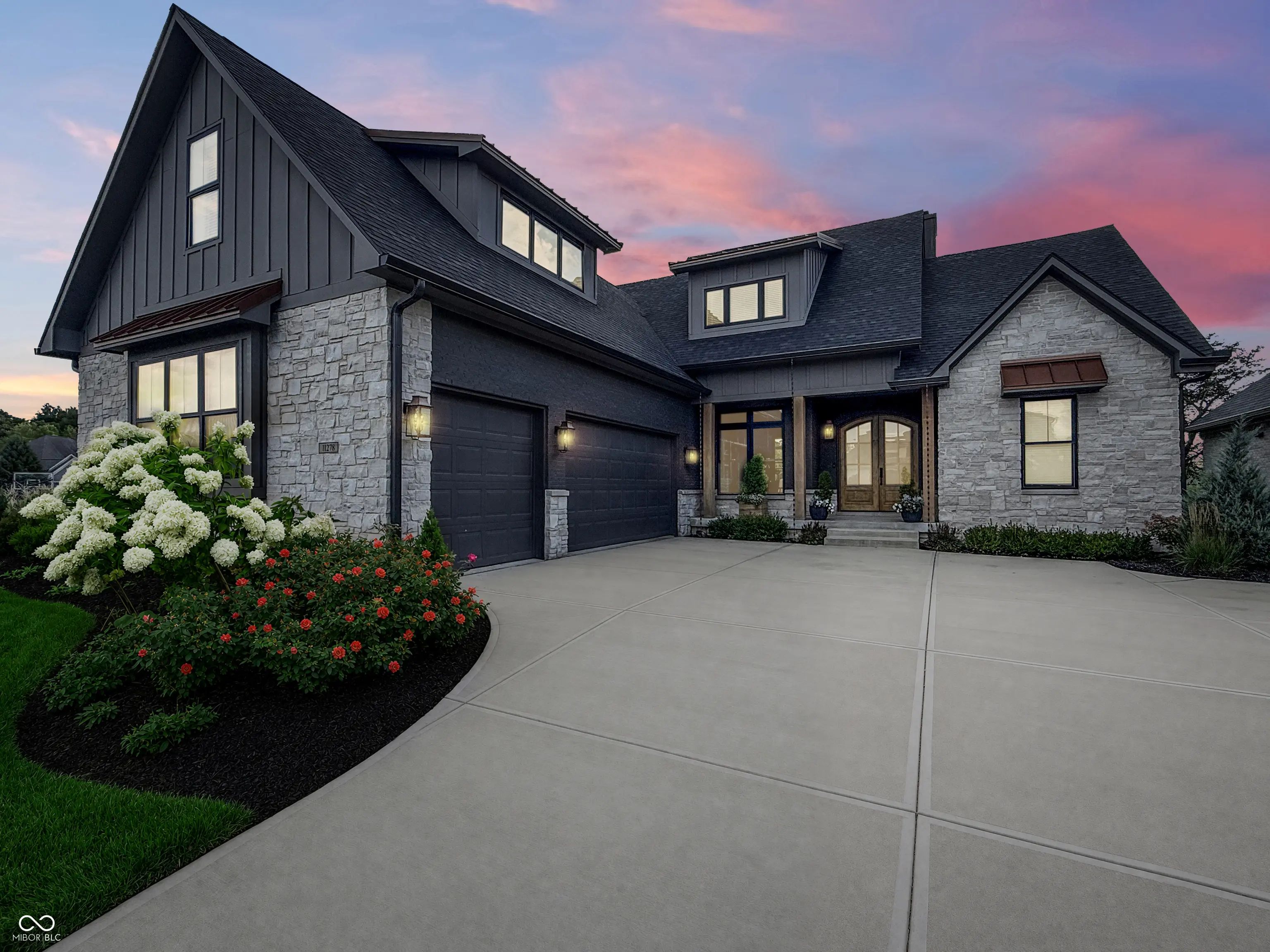 Photo of 11278 Golden Bear Way Noblesville, IN 46060