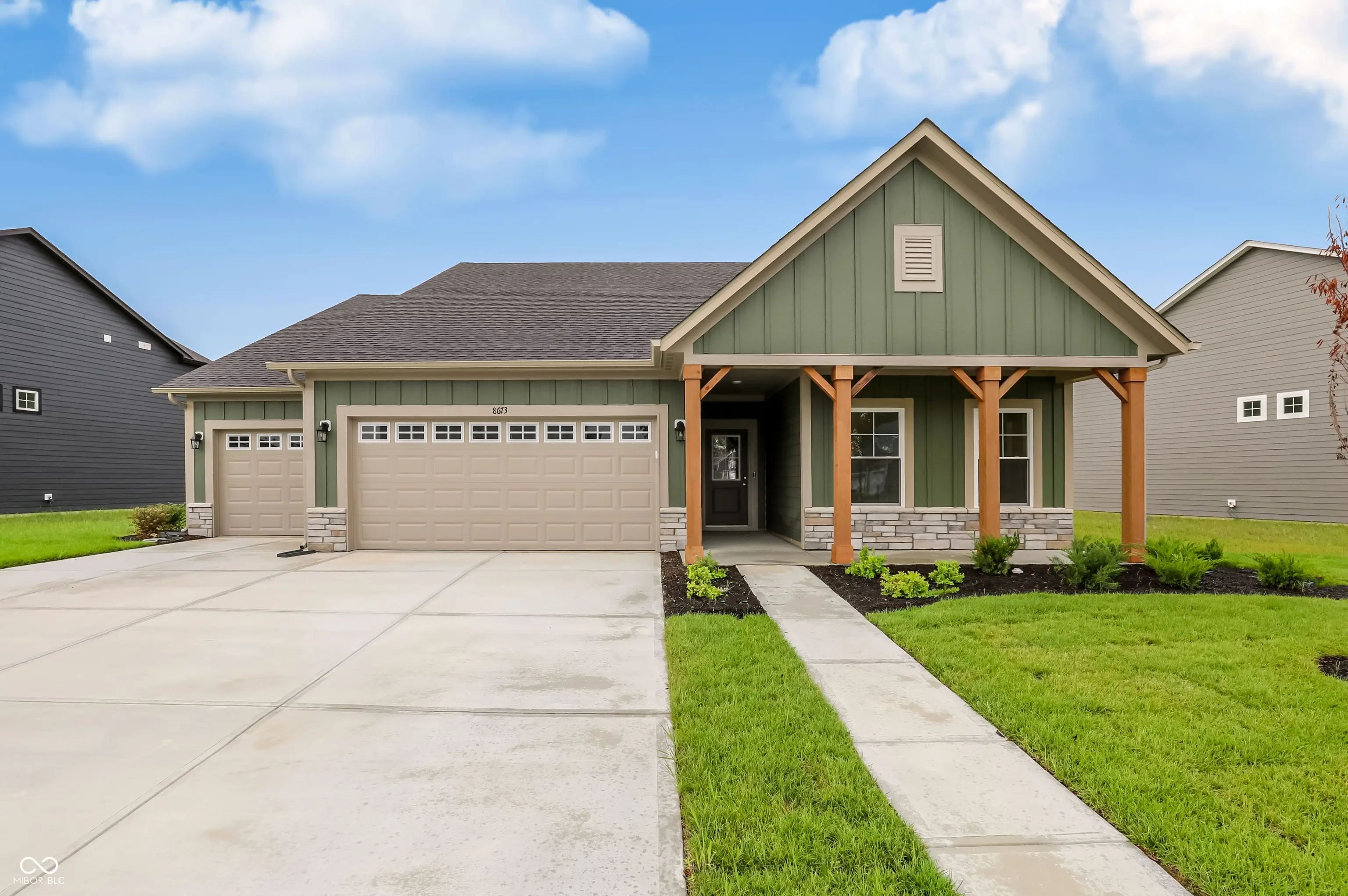 Photo of 8673 Meadowlands Court Plainfield, IN 46168