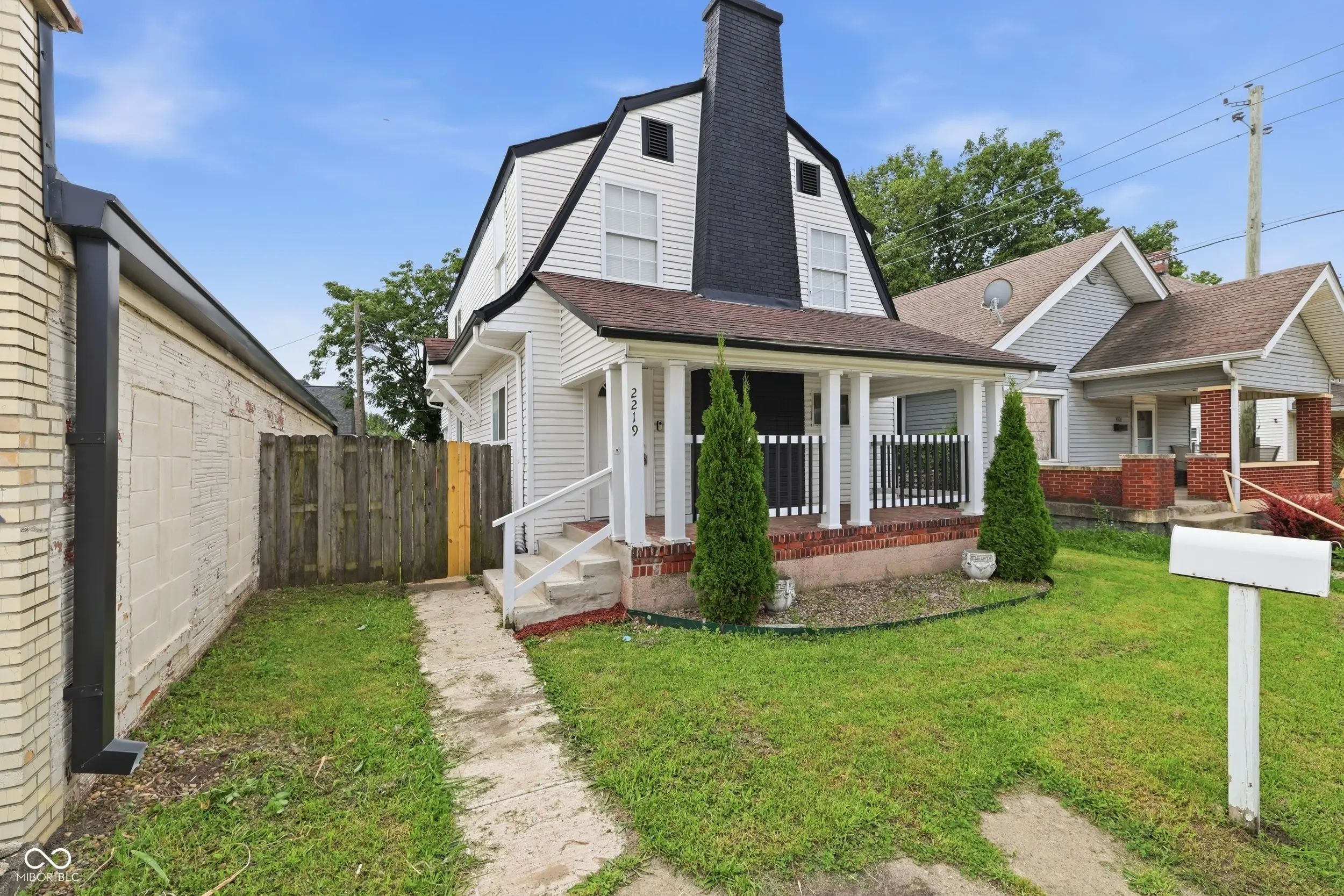 2219 E New York Street, Indianapolis