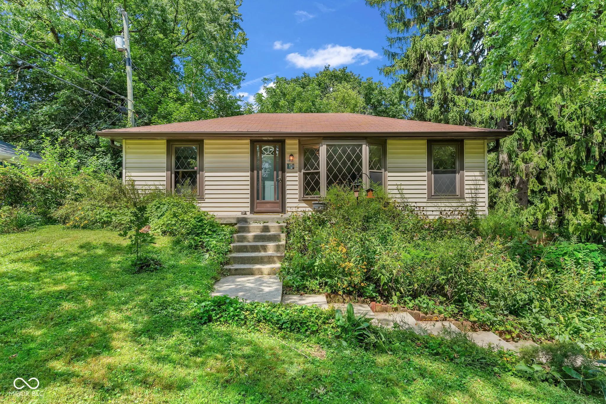 Photo of 1908 W Northgate Street Indianapolis, IN 46228
