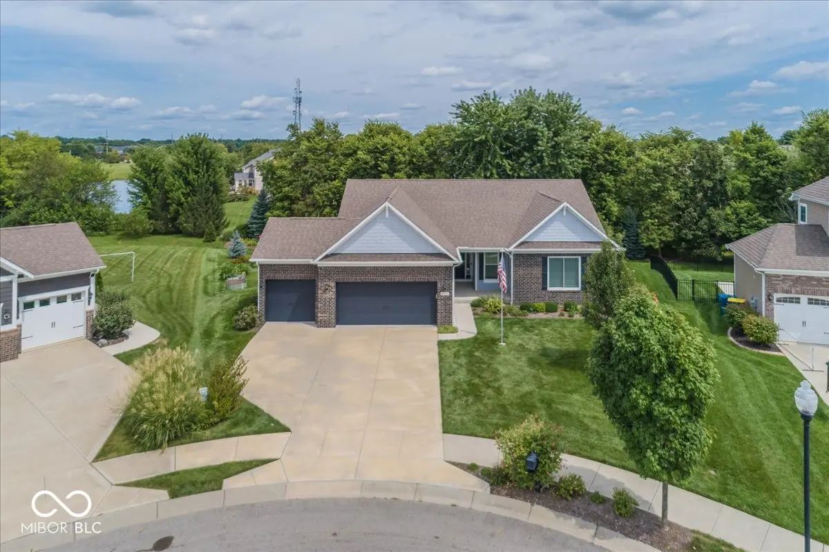 10237 Maiden Court, Fishers