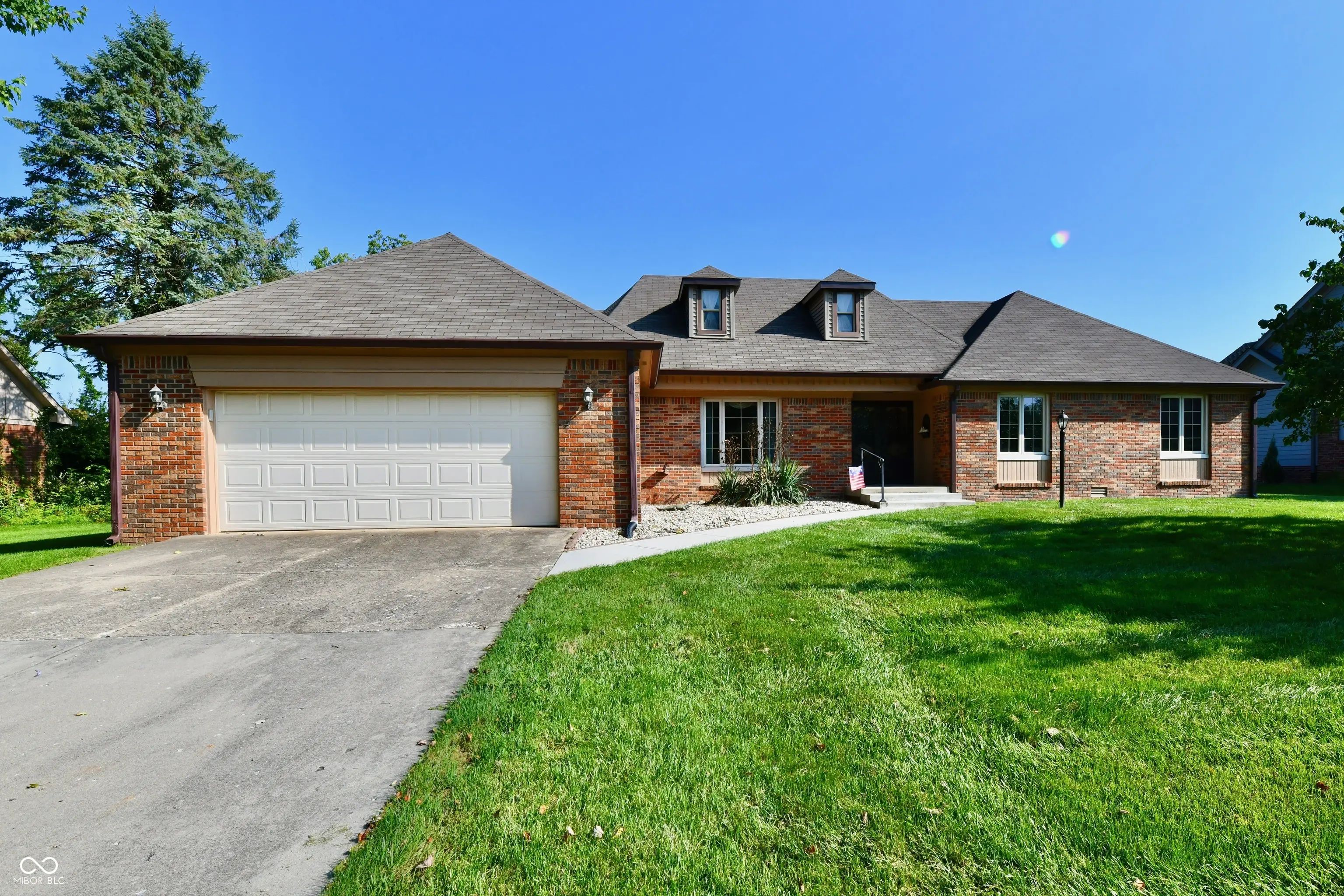 3190 Greensview Drive, Greenwood