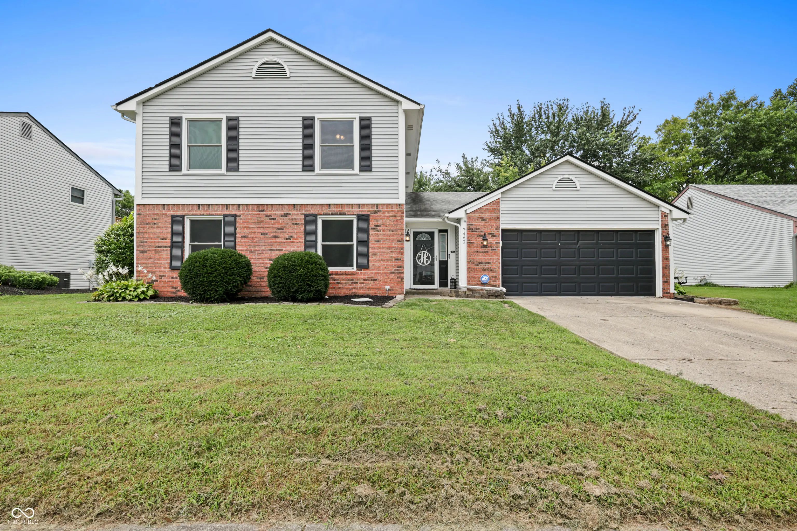 7460 Southern Lakes Drive, Indianapolis