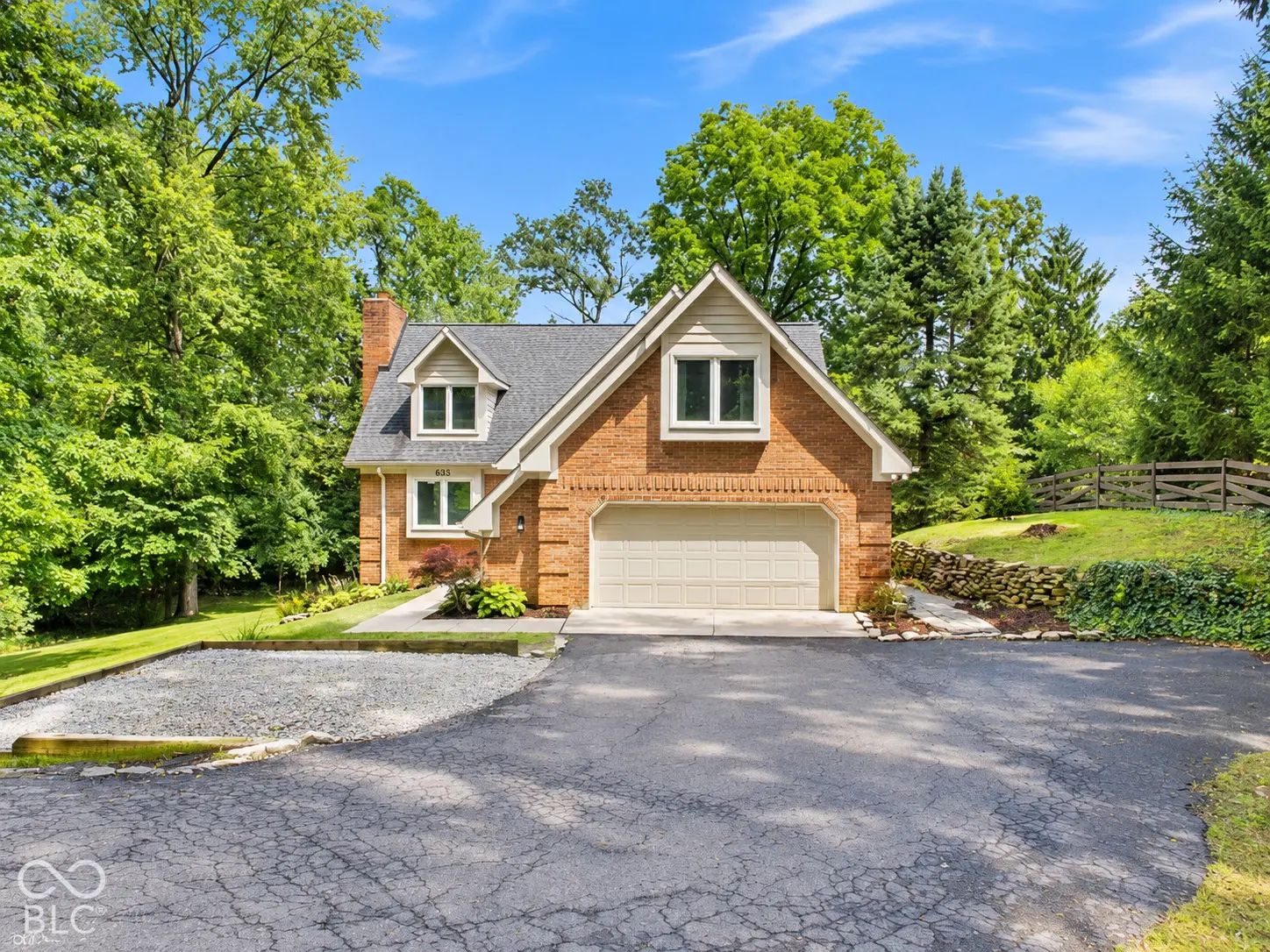 Photo of 635 Mulberry Street Zionsville, IN 46077