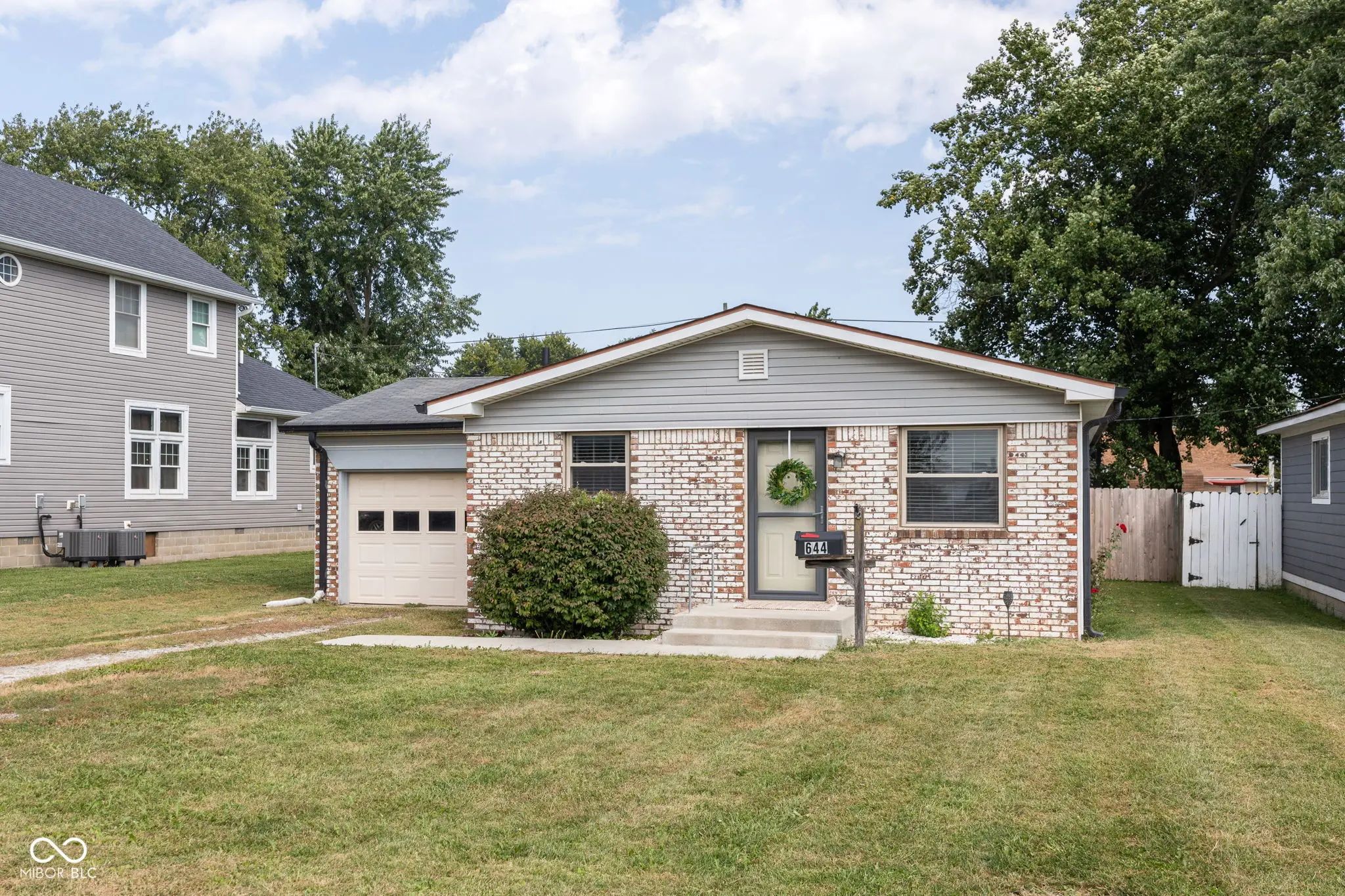 Photo of 644 South Street Noblesville, IN 46060