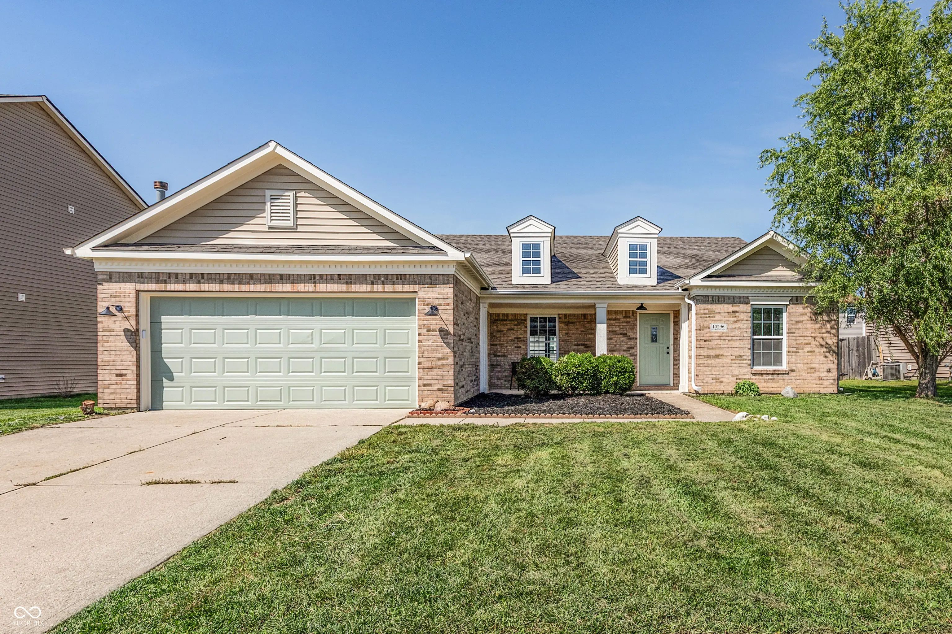 Photo of 10296 Crooked Stick Drive Brownsburg, IN 46112