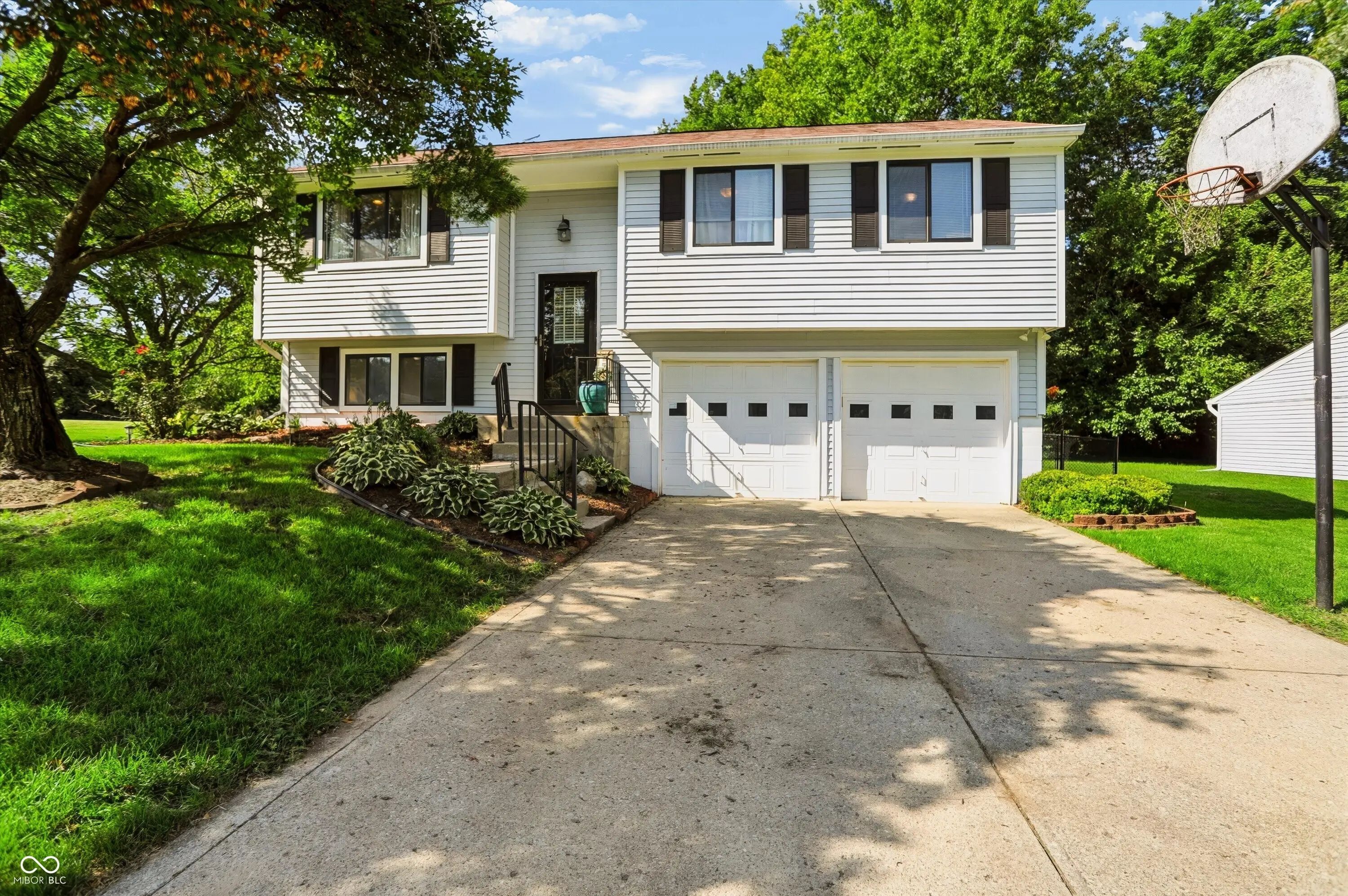 Photo of 4152 Oil Creek Drive Indianapolis, IN 46268