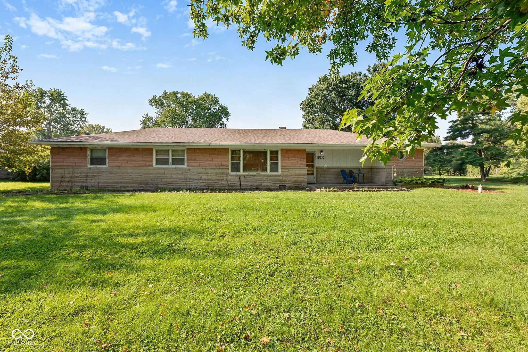 5210 S Illinois Street, Indianapolis