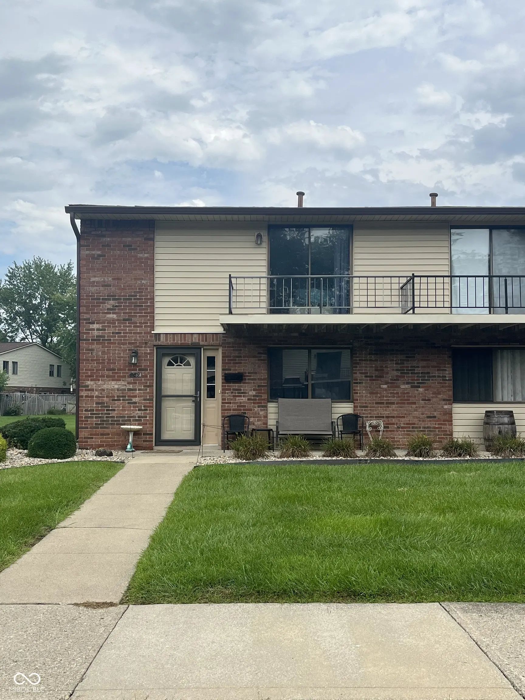 Photo of 989 Greenwood Trail W Greenwood, IN 46142