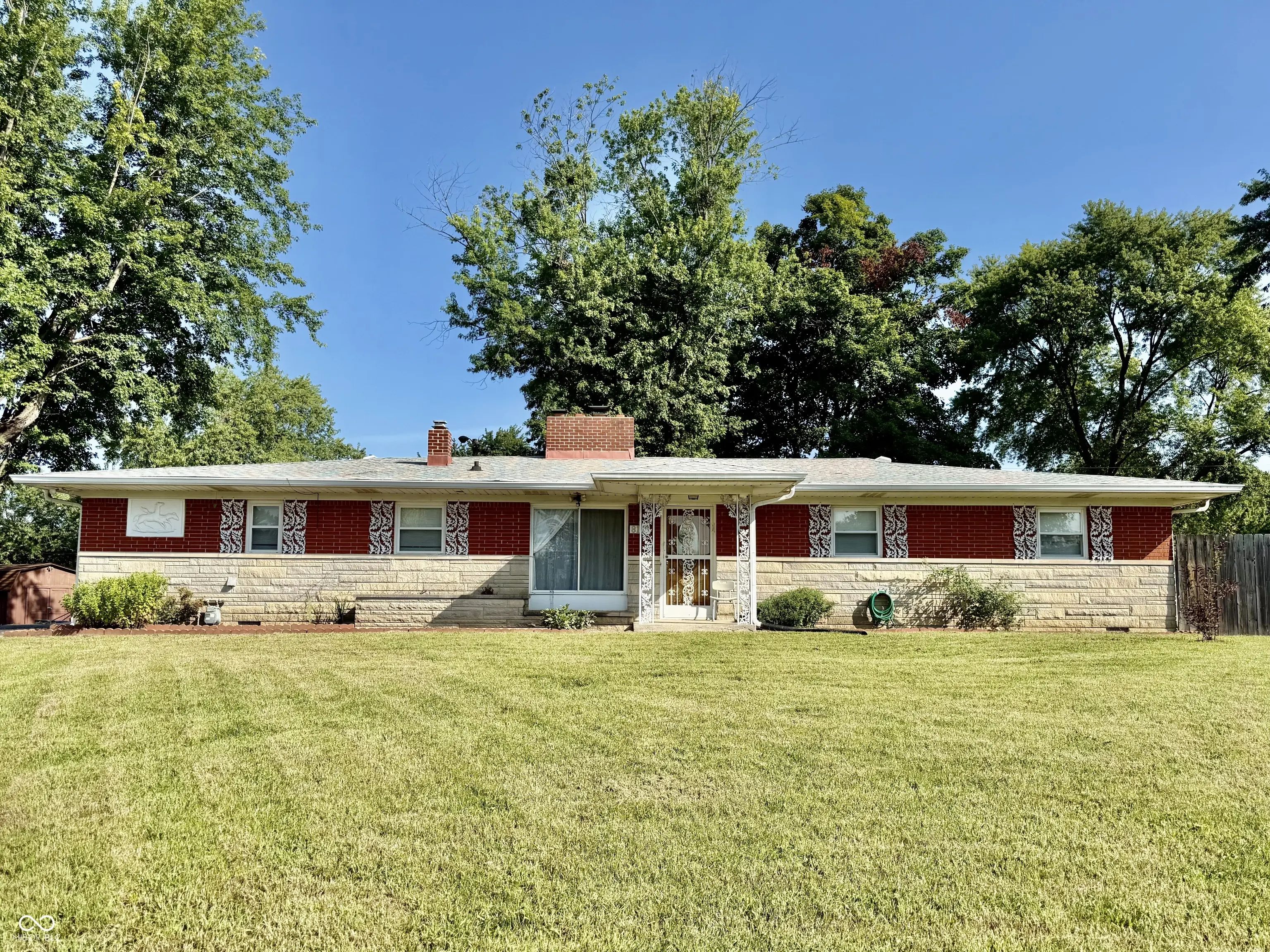 8136 S Pennsylvania Street, Indianapolis