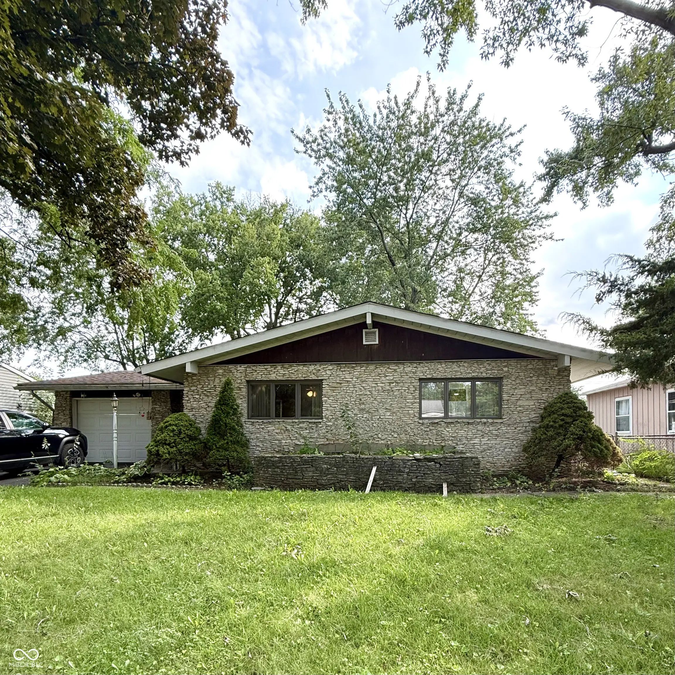 5307 W 36th Street, Indianapolis