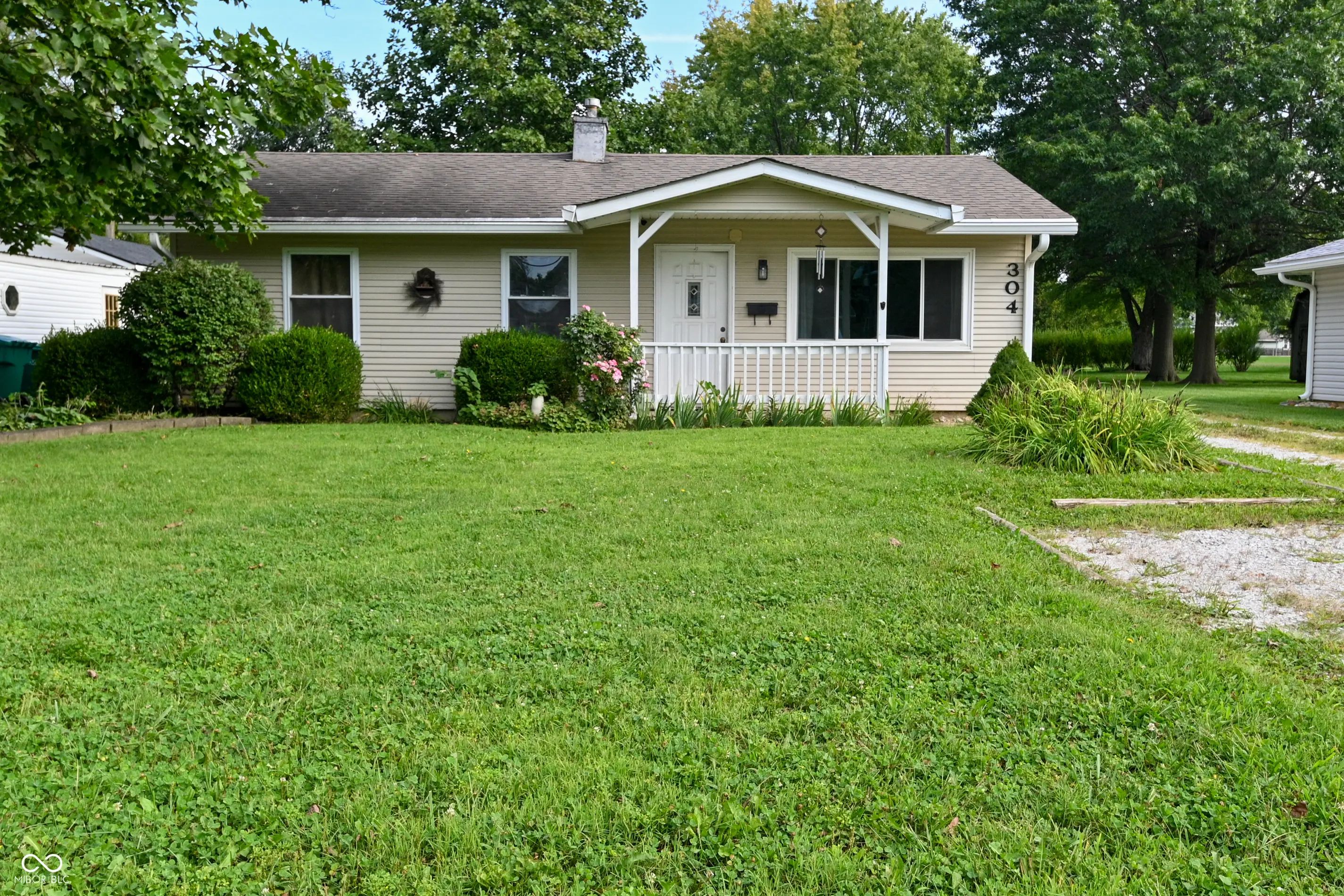 Photo of 304 E Park Plainfield, IN 46168