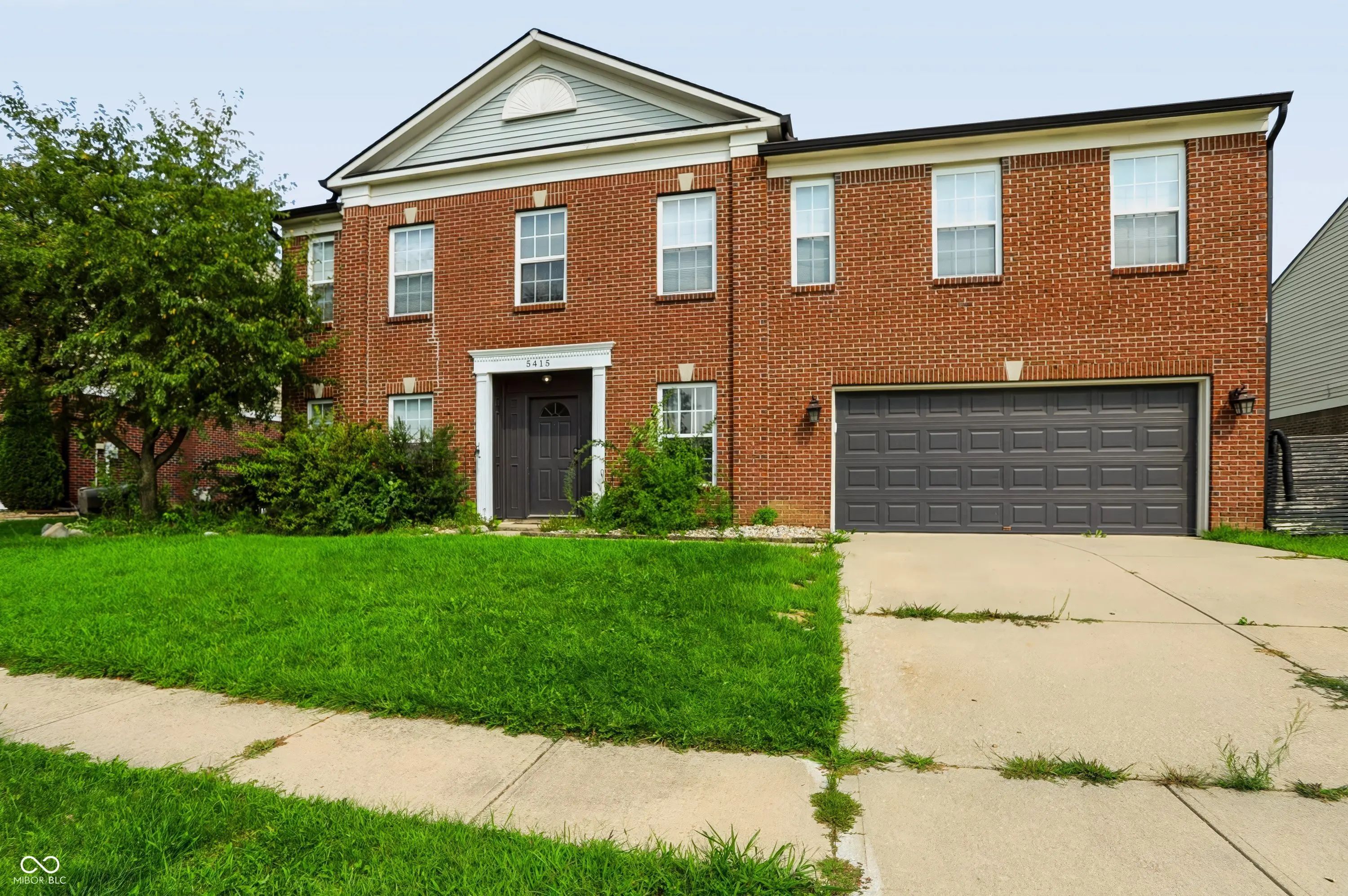 5415 Grassy Bank Drive, Indianapolis