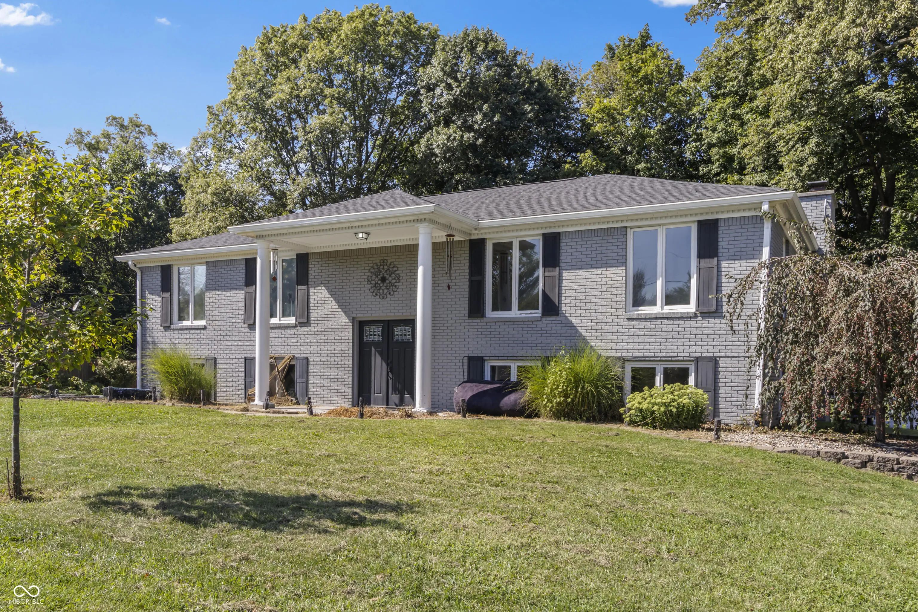 272 Canterbury Drive, Avon