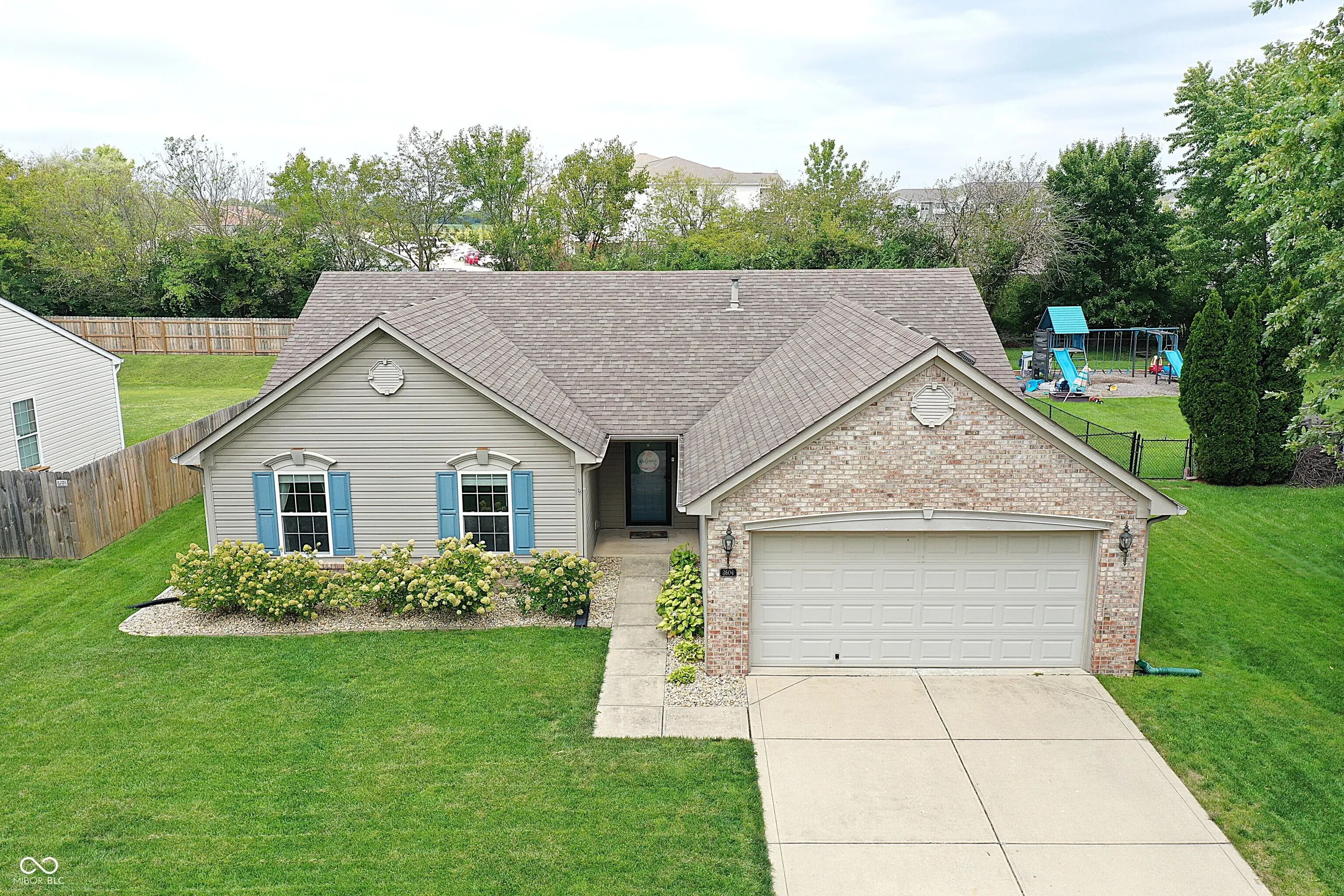 8604 Blair Castle Court, Indianapolis