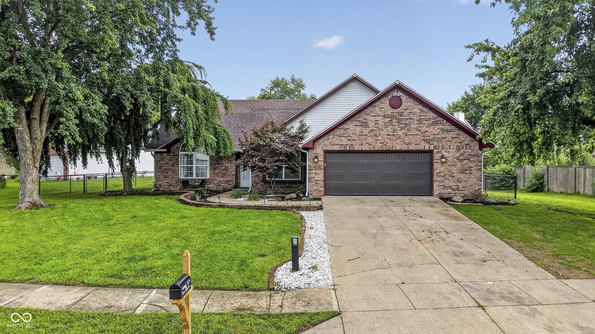 7674 Doone Valley Court, Avon