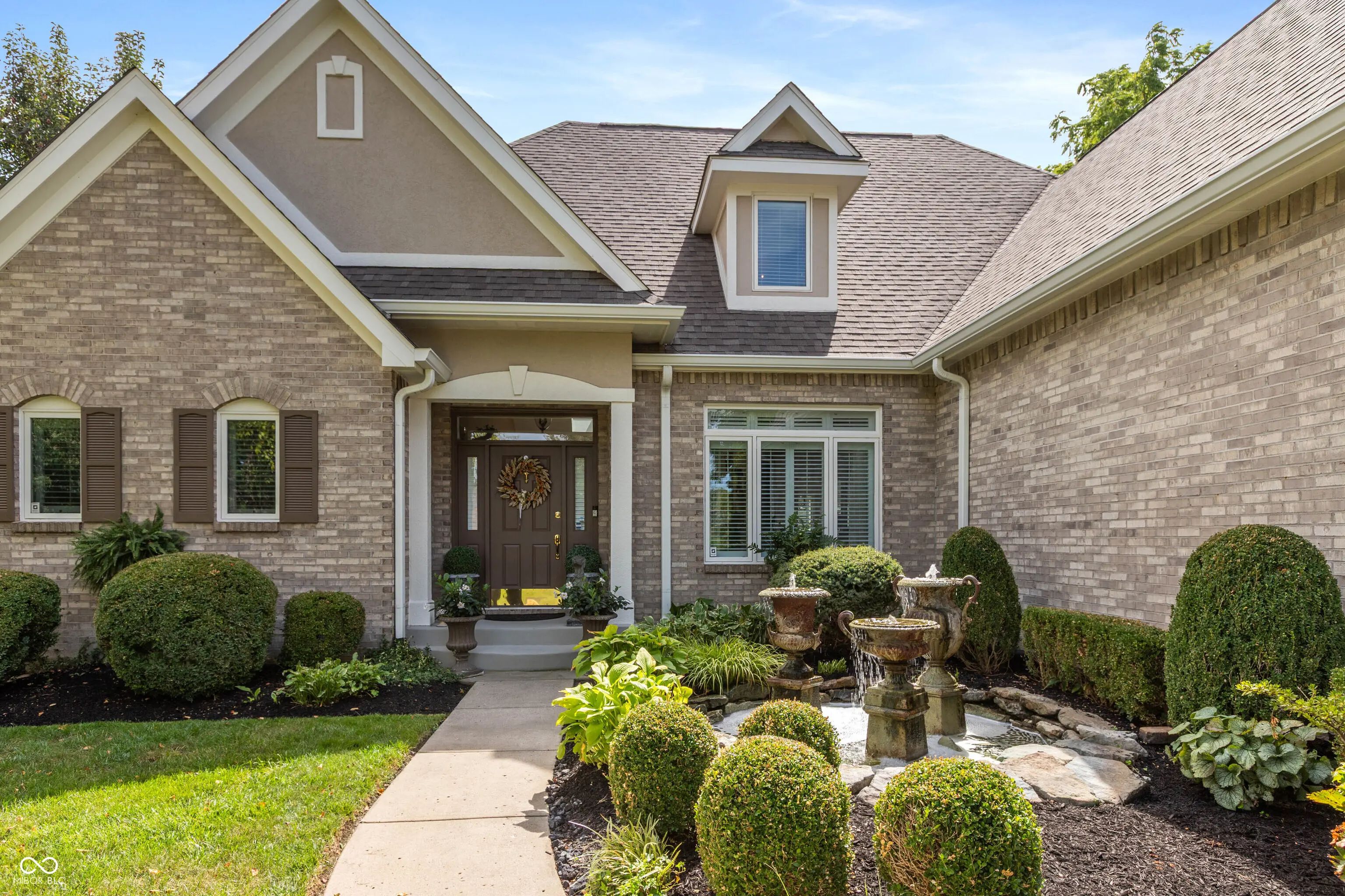 10224 Water Crest Drive, Fishers