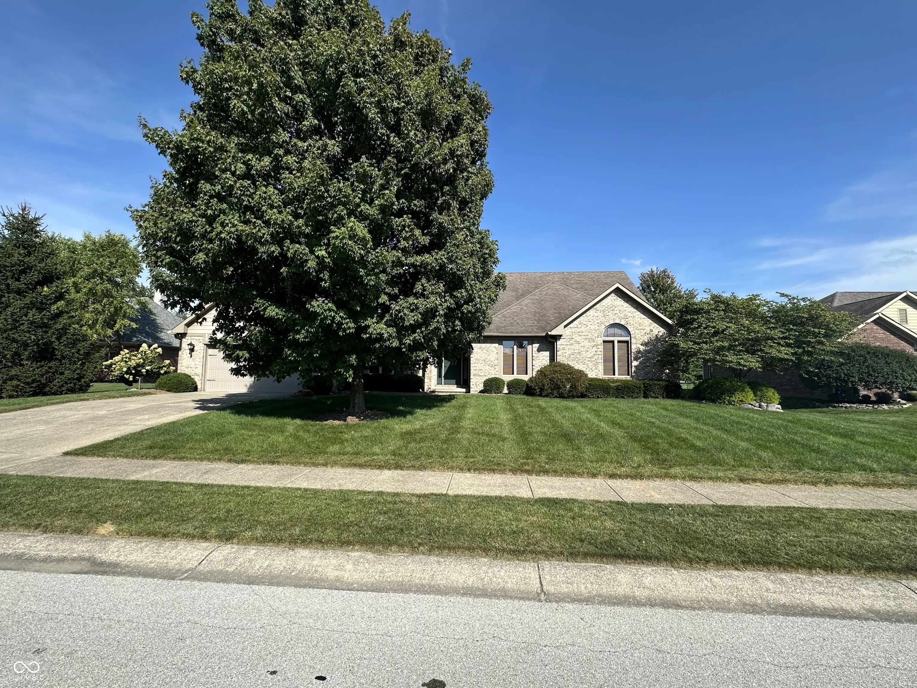 1127 Wood Sage Drive, Avon