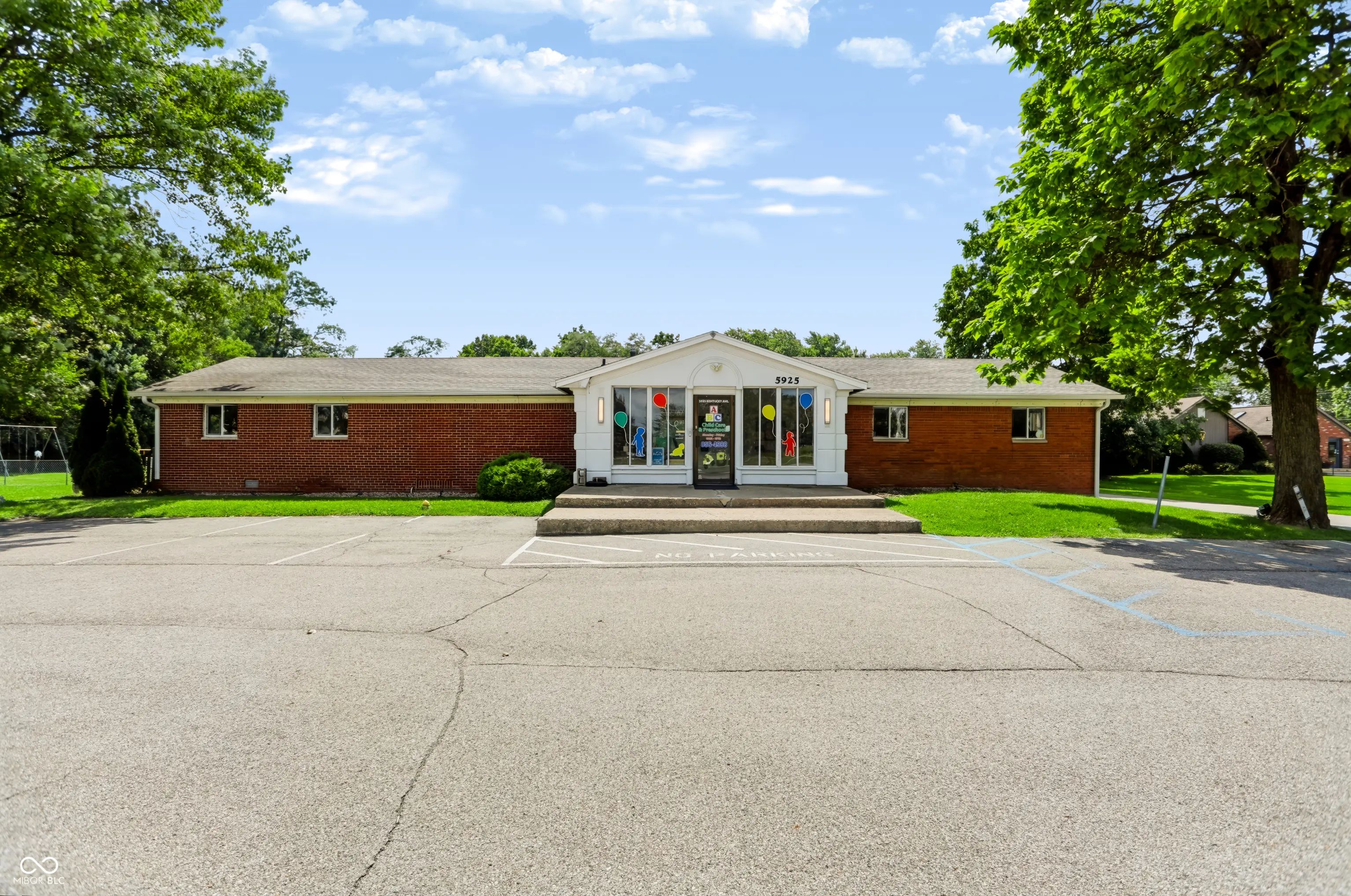 5925 Kentucky Avenue, Indianapolis