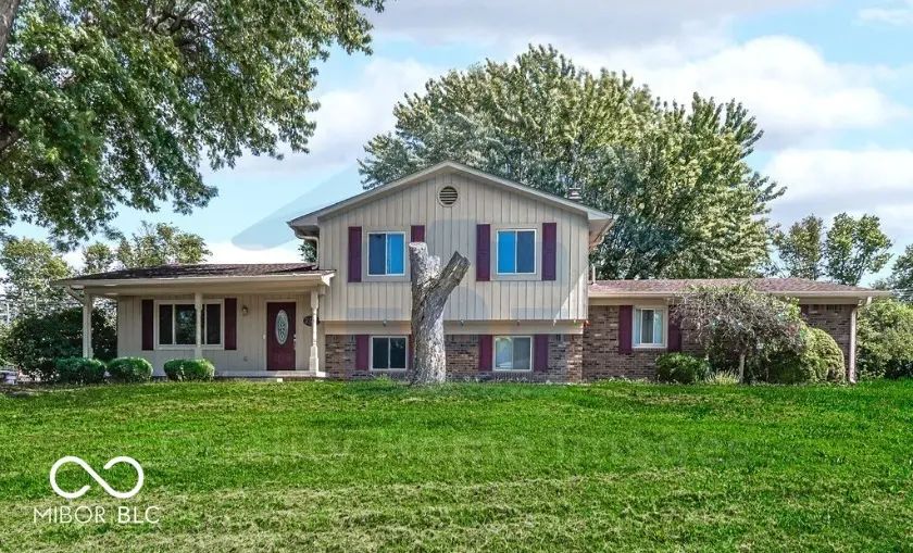 299 N Restin, Greenwood
