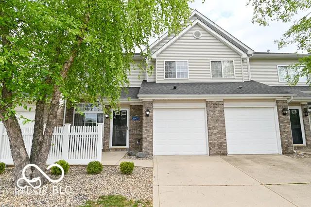 11437 Enclave Boulevard, Fishers