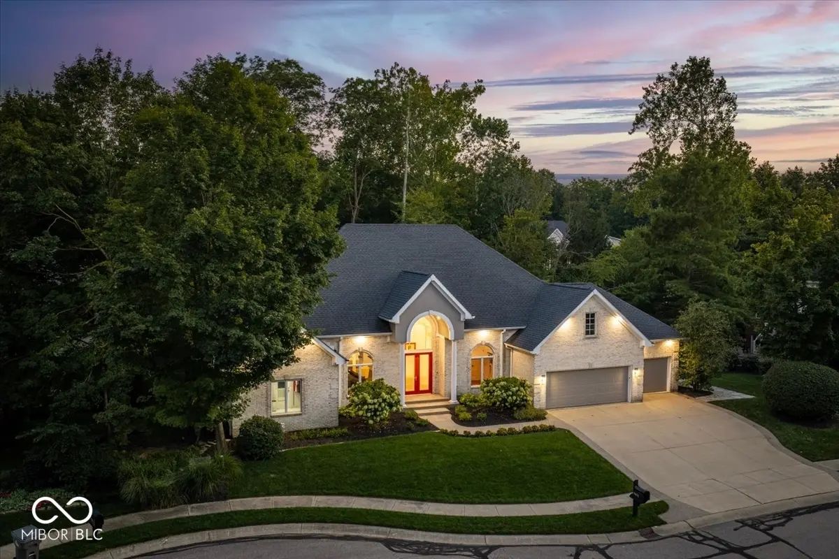 Photo of 9451 Timber Crest Lane Indianapolis, IN 46256