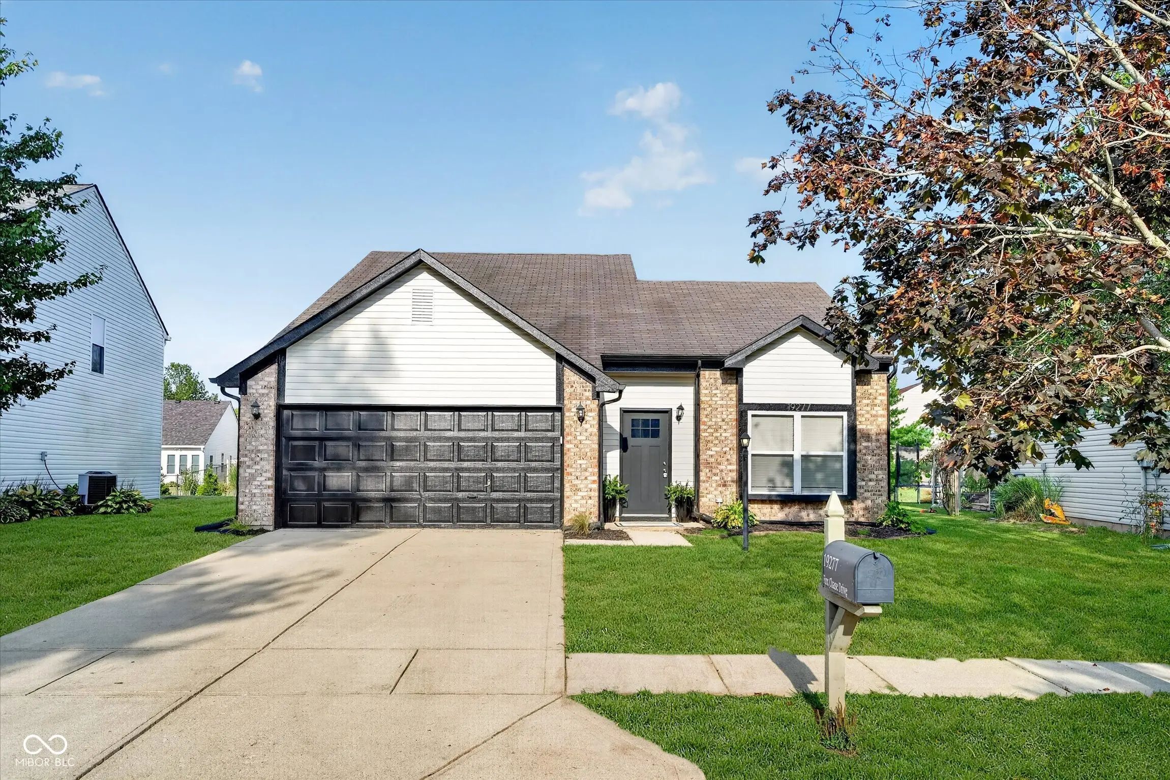Photo of 19277 Fox Chase Drive Noblesville, IN 46062