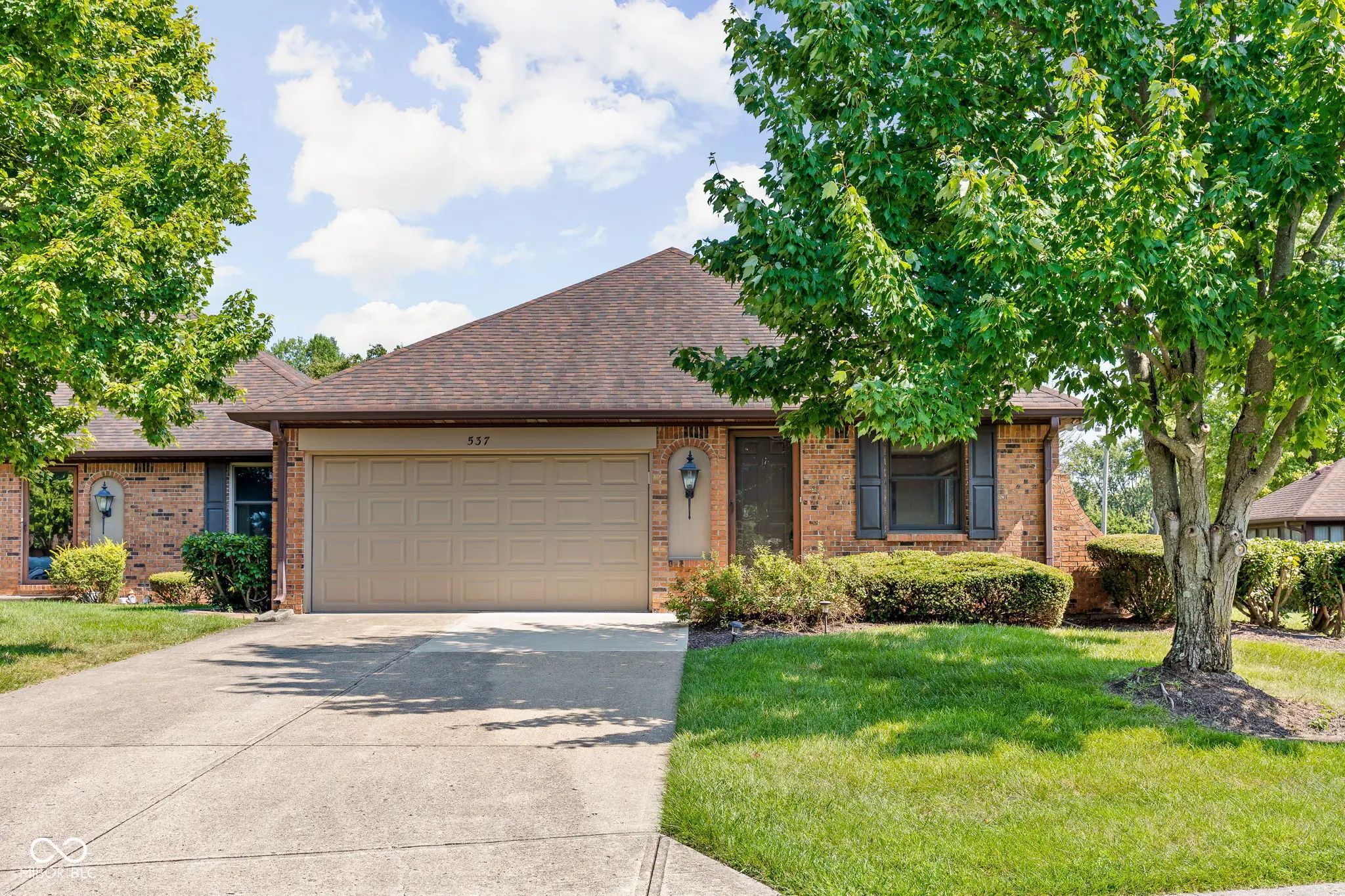 Photo of 537 Eagle Crest Drive Brownsburg, IN 46112