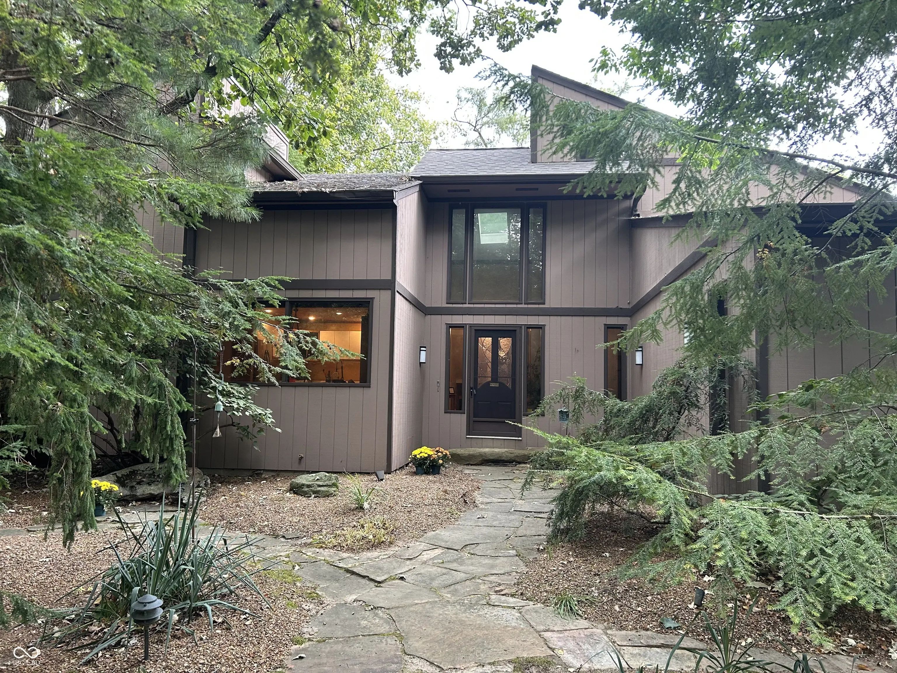 Photo of 7880 Sunset Lane Indianapolis, IN 46260