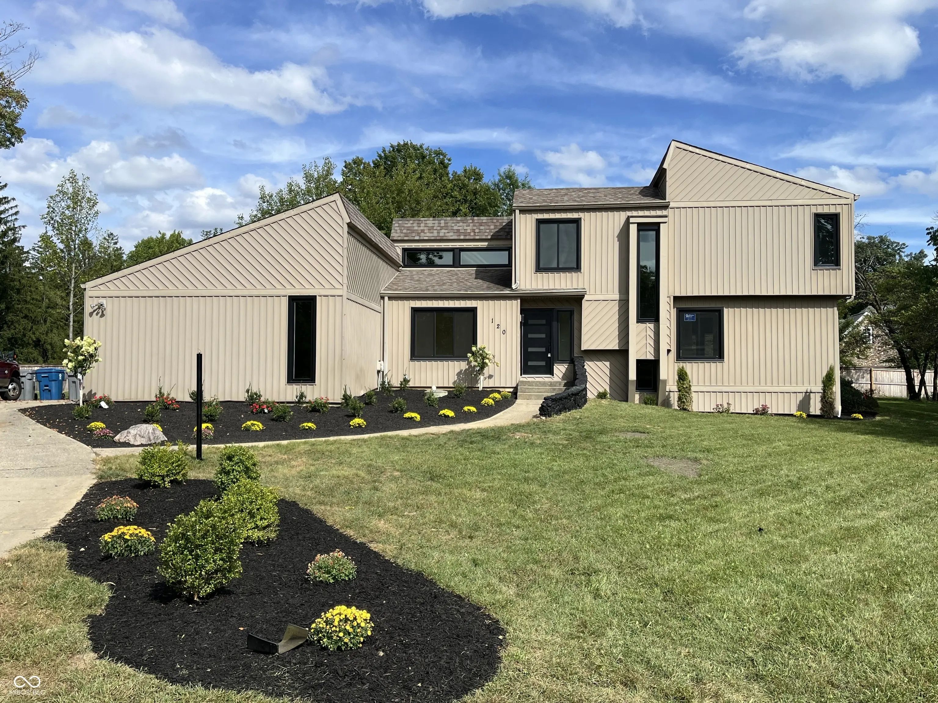 Photo of 120 Wesley Circle Noblesville, IN 46062