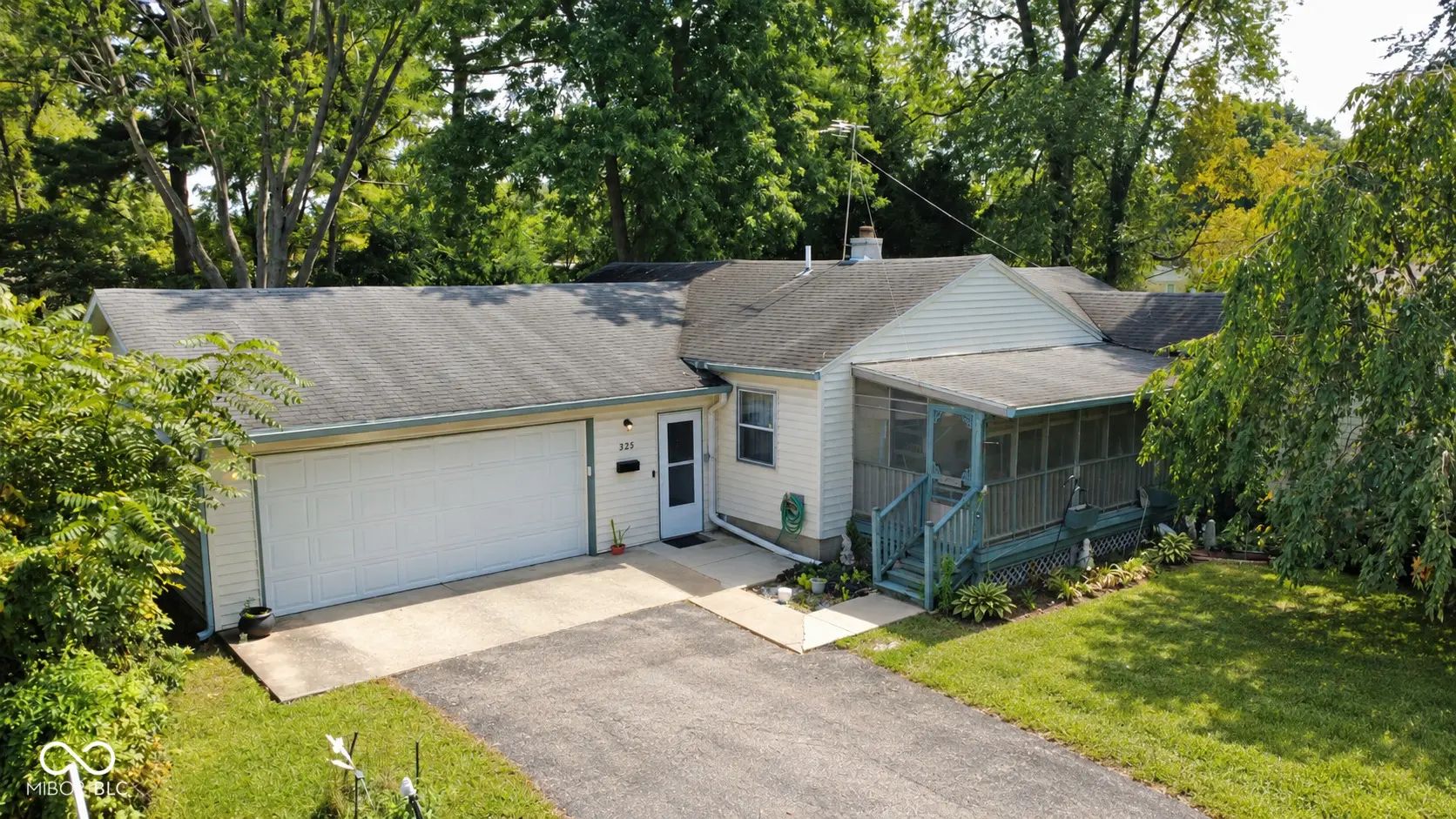 Photo of 325 N Jefferson Street Brownsburg, IN 46112