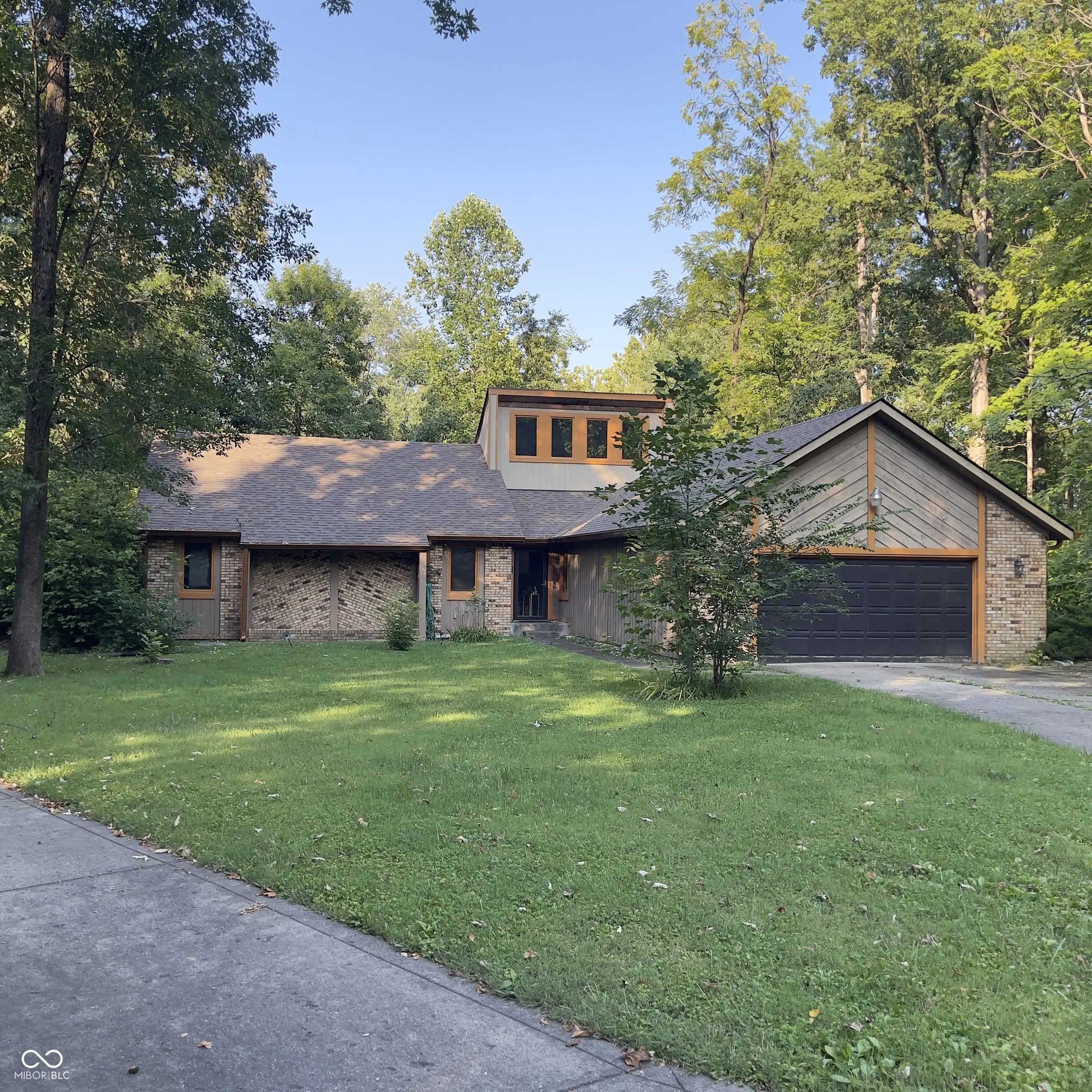 Photo of 5315 Shadow Wood Court Indianapolis, IN 46254