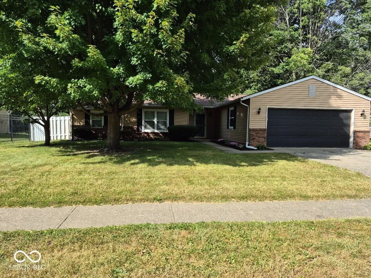 4210 Oil Creek Drive, Indianapolis