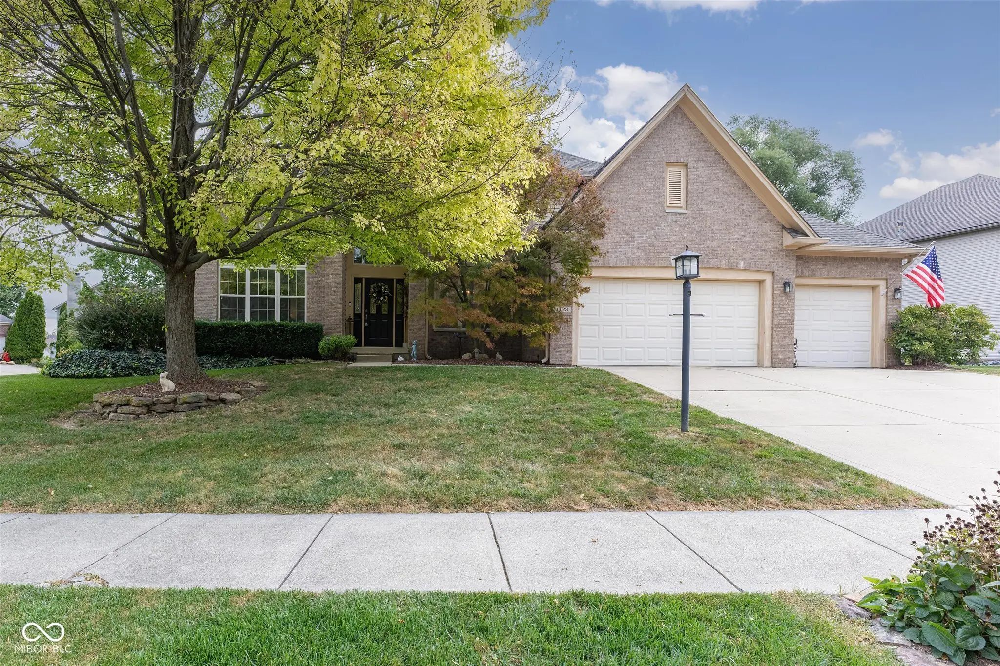 Photo of 11023 Timberview Drive Fishers, IN 46037