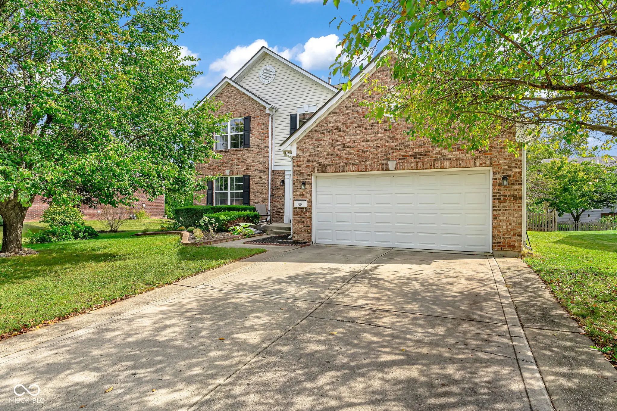 8551 Walden Trace Drive, Indianapolis