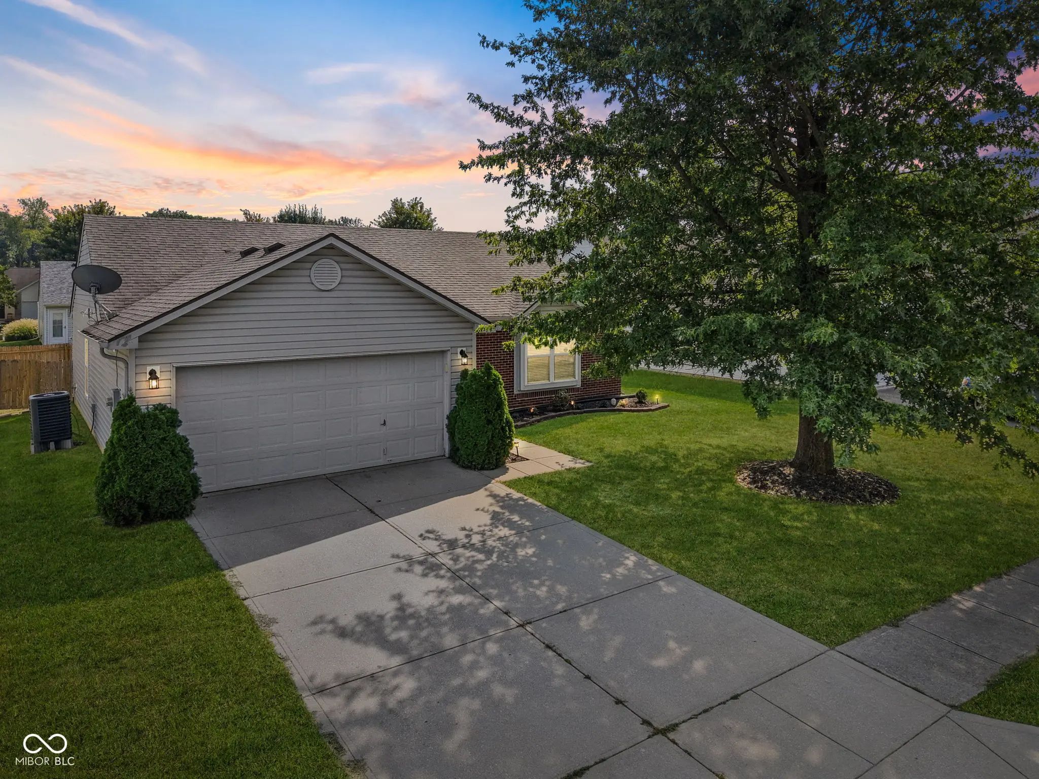 Photo of 9925 Cedarstone Lane Avon, IN 46123