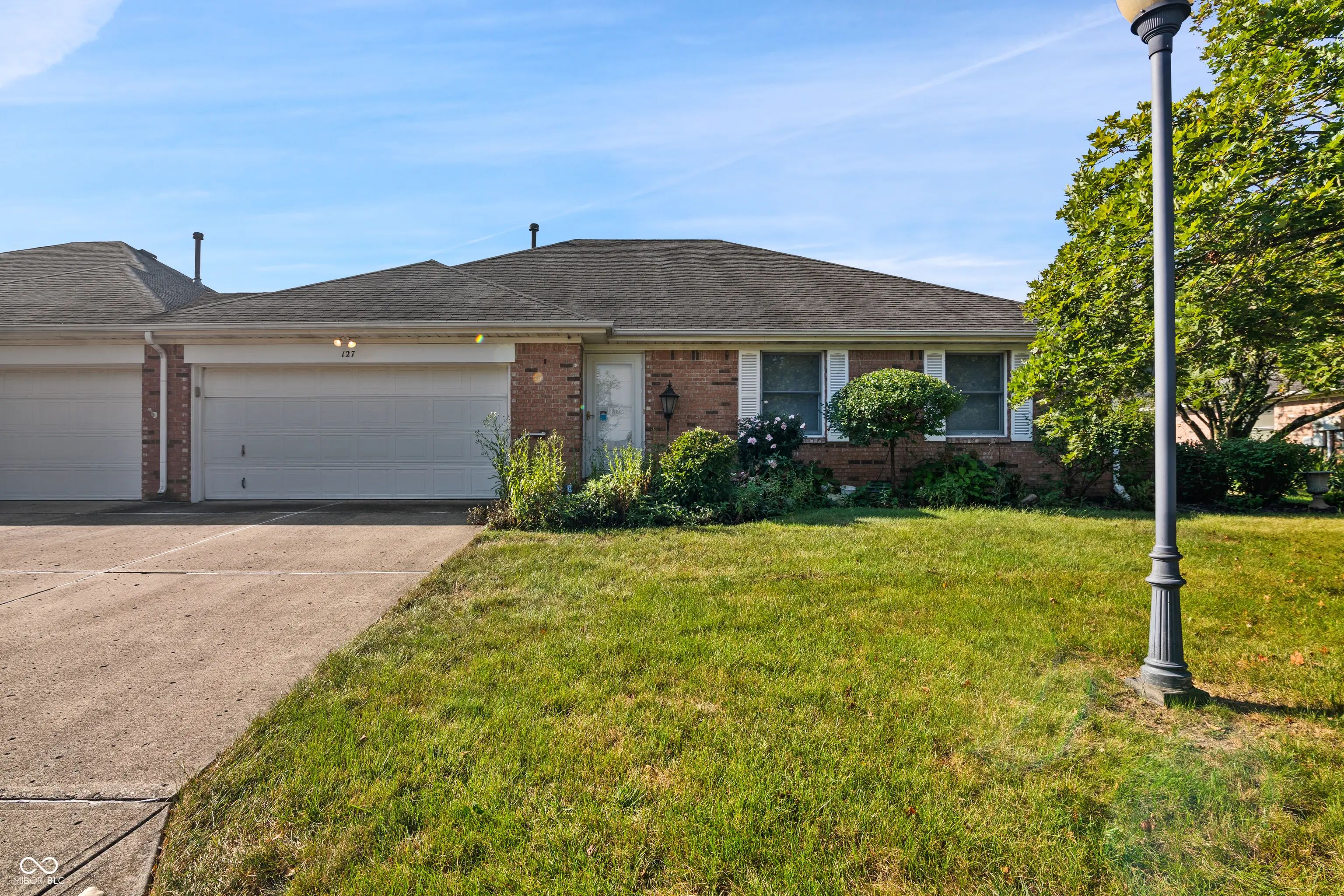 Photo of 127 Dover Boulevard N Brownsburg, IN 46112