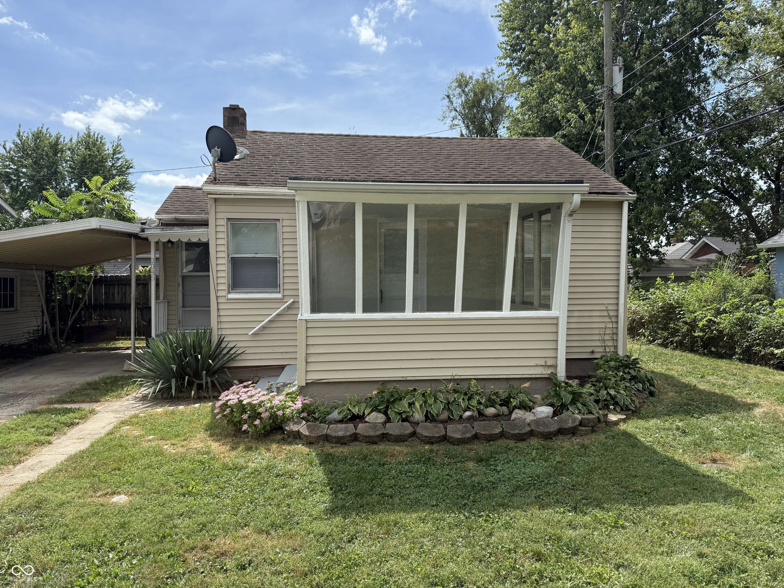 2045 E 49th Street, Indianapolis