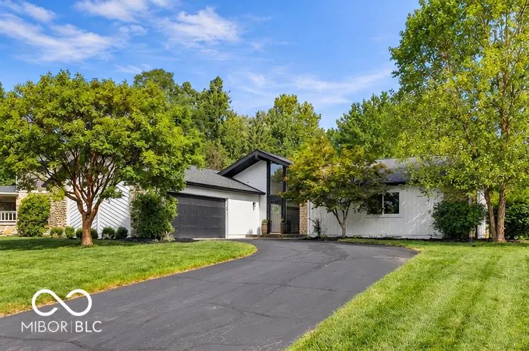 Photo of 12825 Andover Drive Carmel, IN 46033