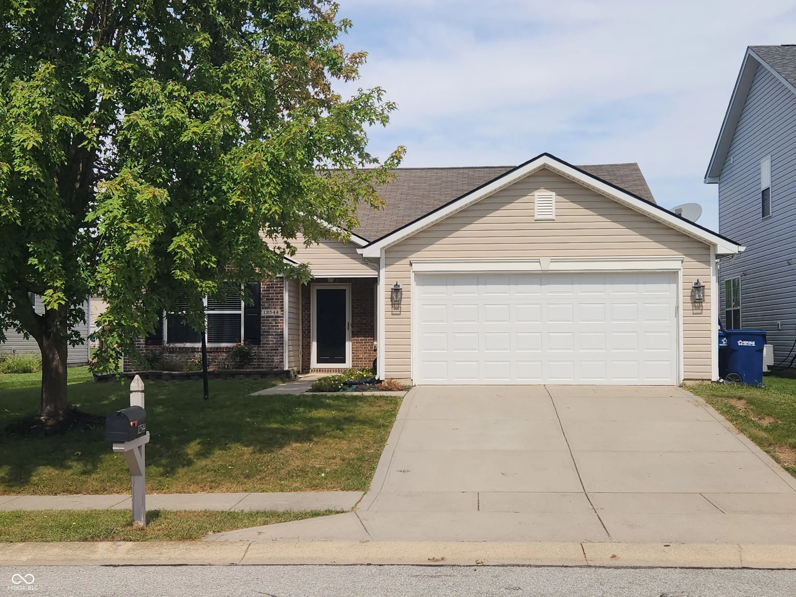 12544 Old Pond Road, Noblesville